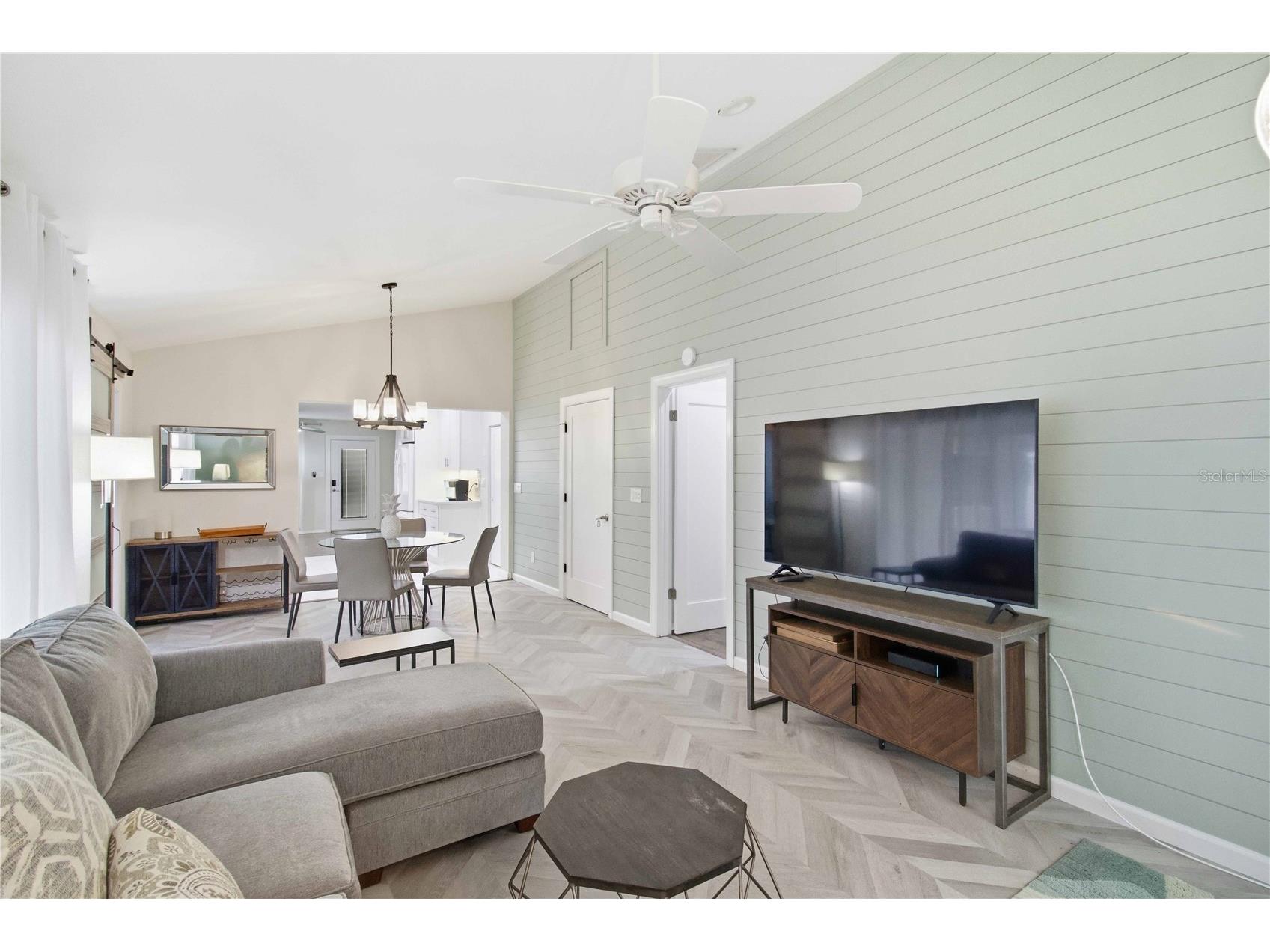 2545 Browning Street Sarasota FL 34237 A4687679 image21