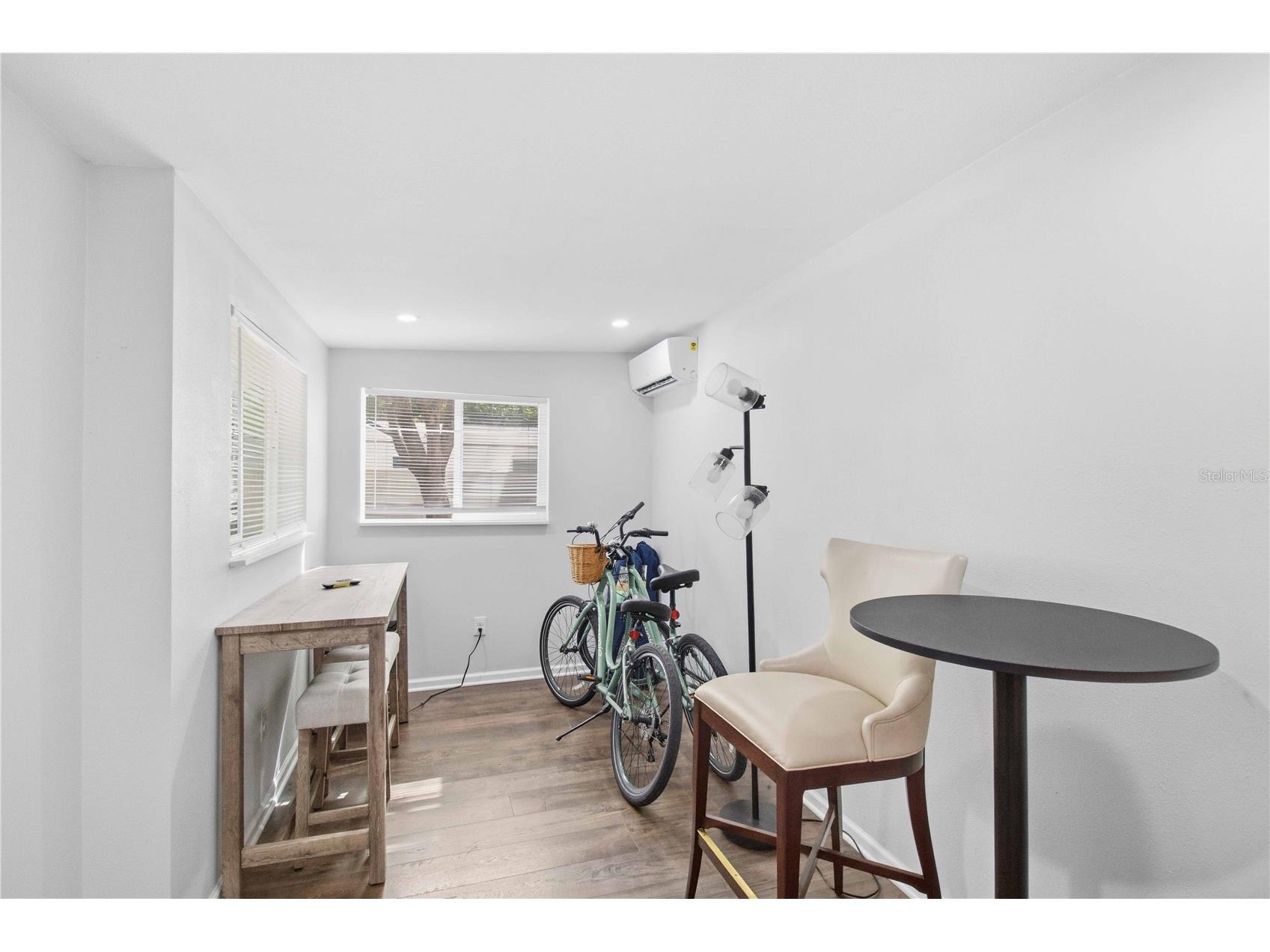 2545 Browning Street Sarasota FL 34237 A4687679 image22