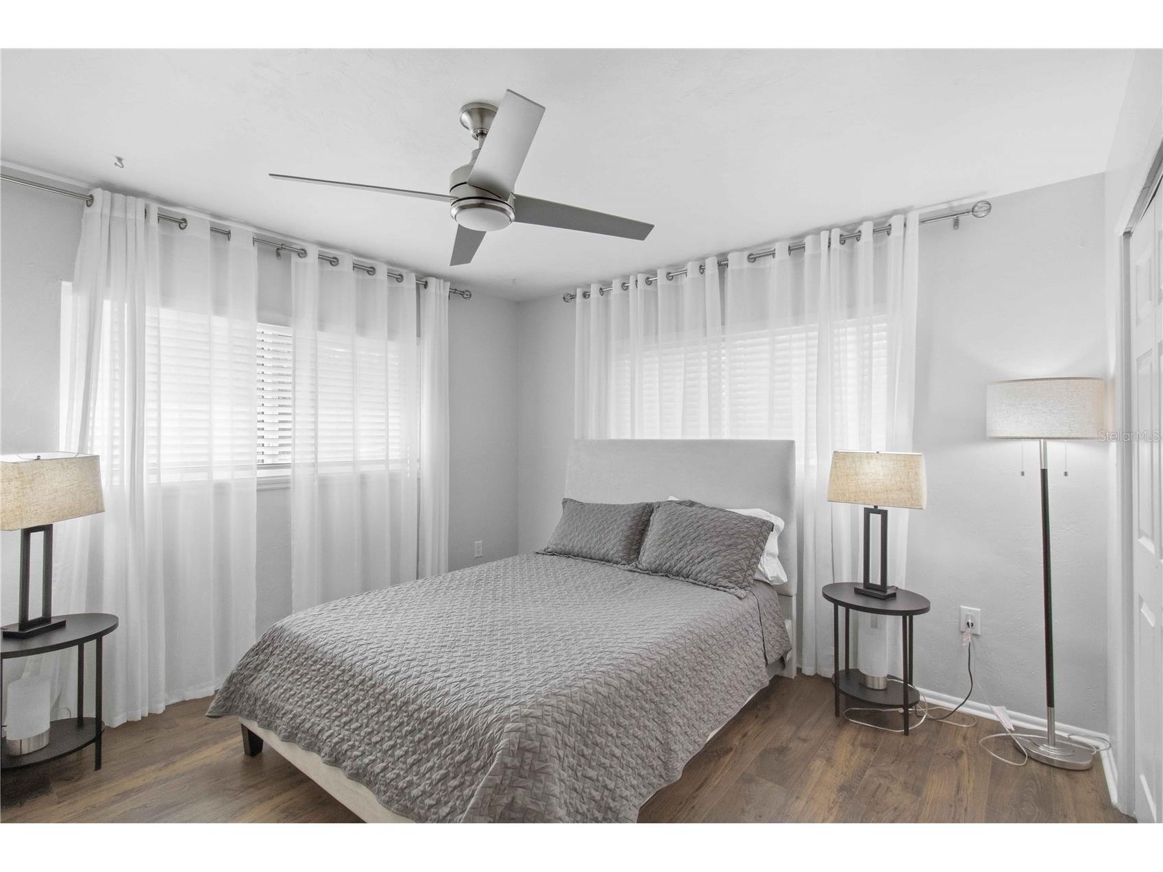 2545 Browning Street Sarasota FL 34237 A4687679 image28