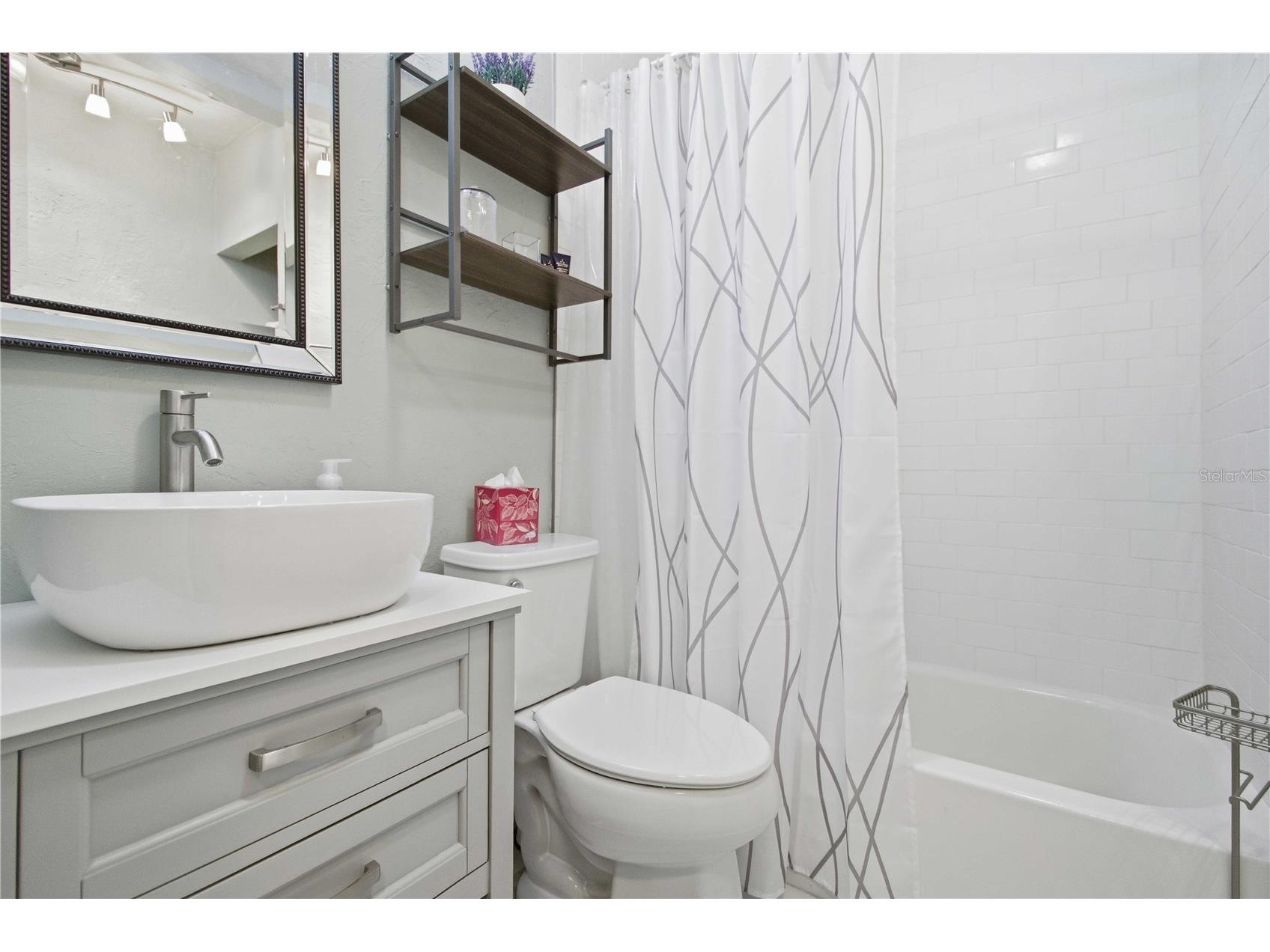 2545 Browning Street Sarasota FL 34237 A4687679 image33