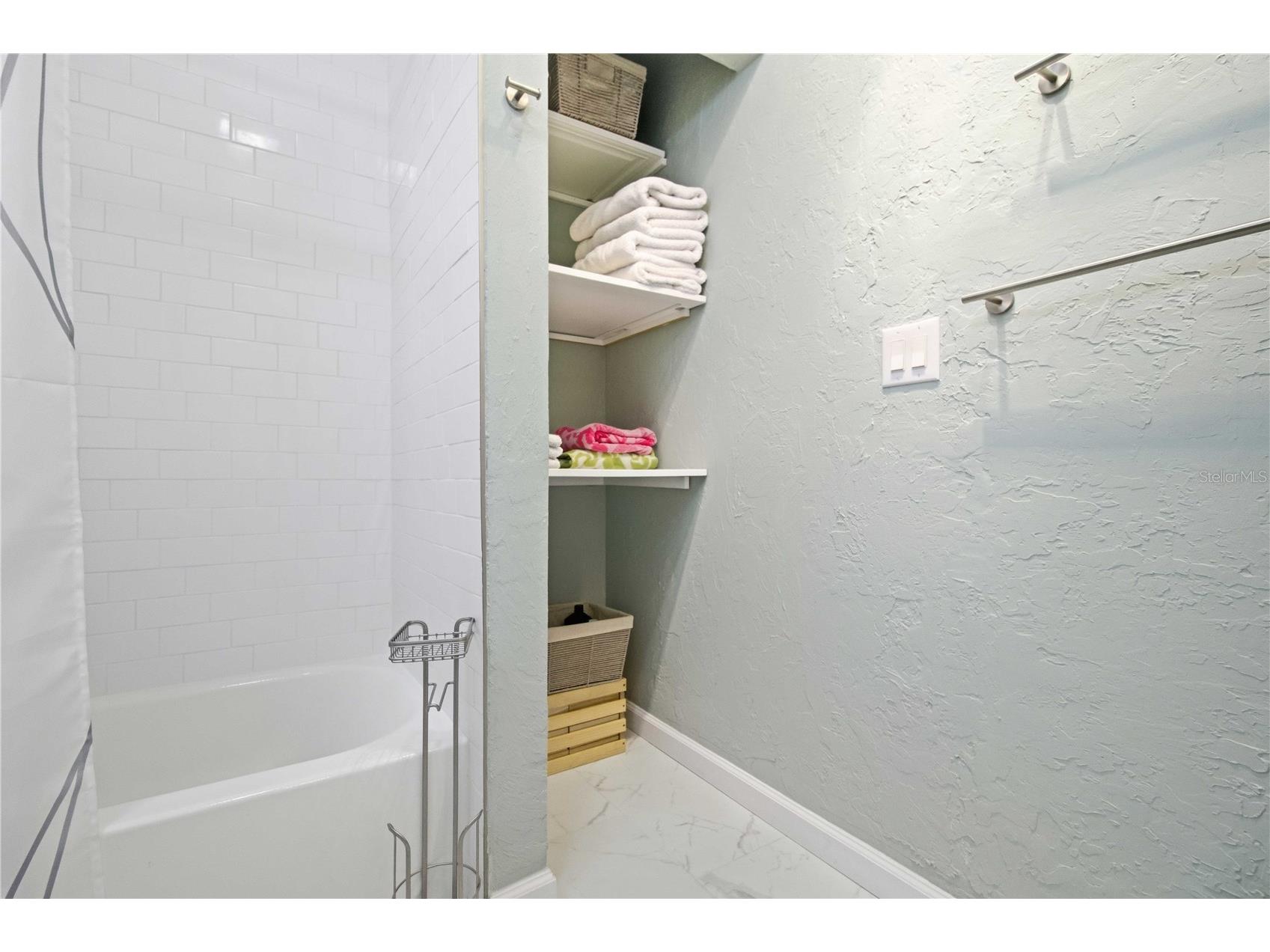 2545 Browning Street Sarasota FL 34237 A4687679 image34