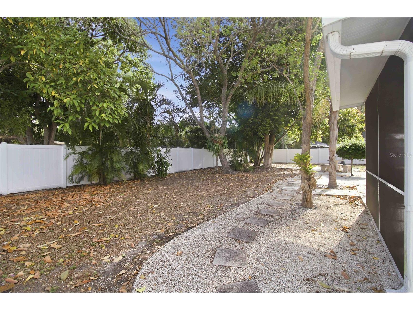 2545 Browning Street Sarasota FL 34237 A4687679 image42
