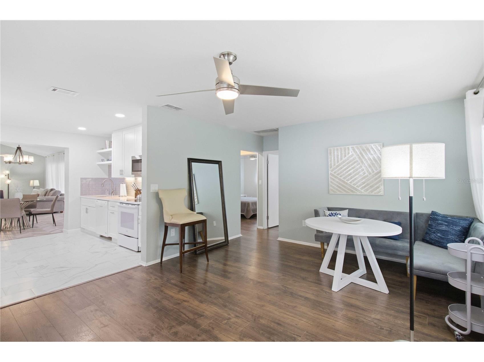 2545 Browning Street Sarasota FL 34237 A4687679 image8