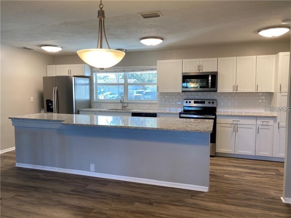 2545 Clipper Ship Way Sarasota FL 34231 A4650667 image4