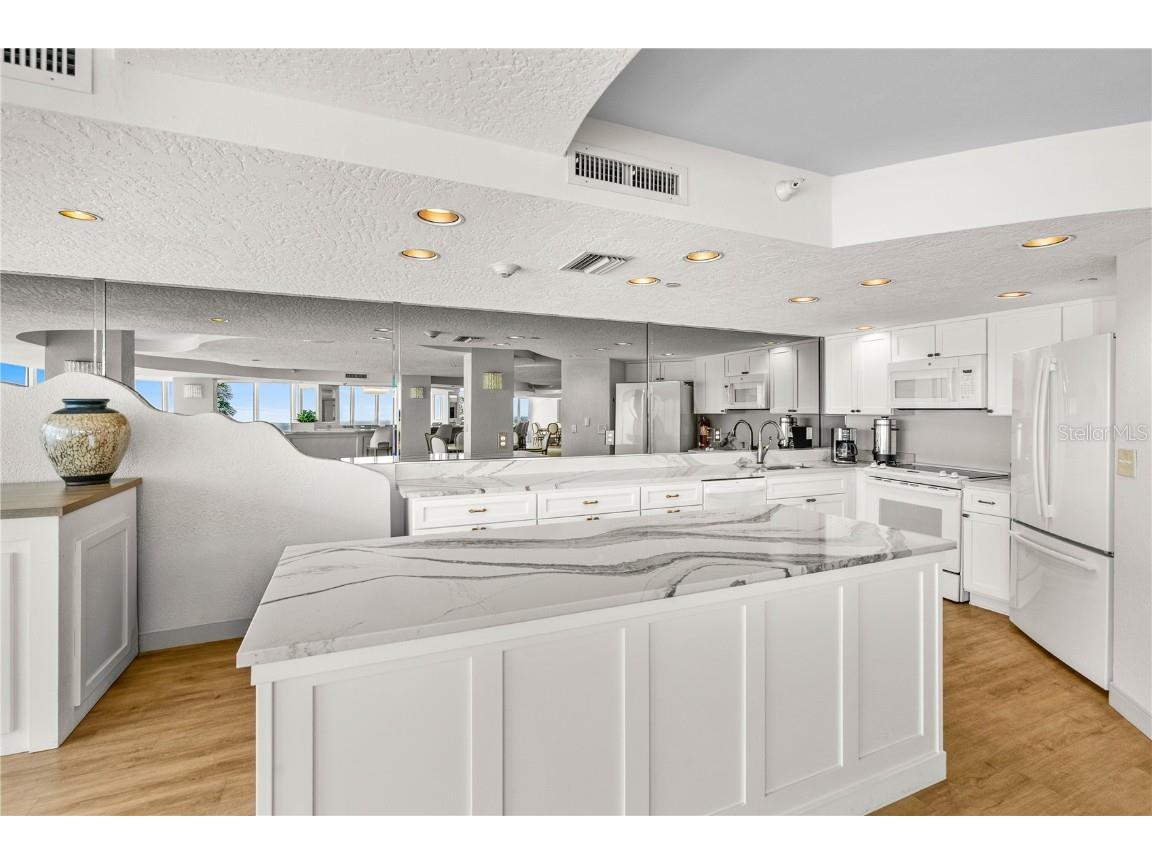 2545 S Atlantic Avenue #102 Daytona Beach Shores FL 32118 - ATLANTIC OCEAN V4943471 image19