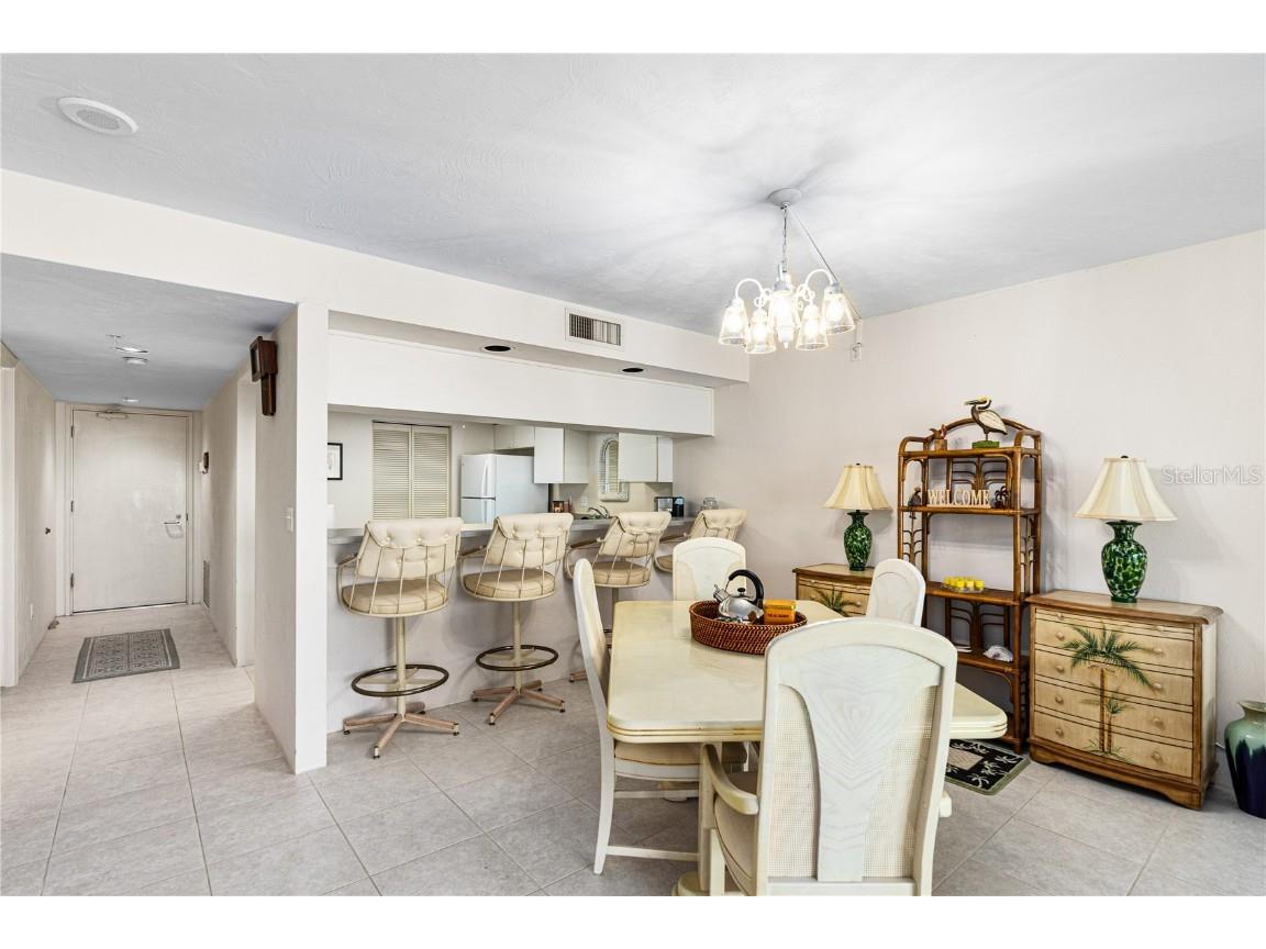 2545 S Atlantic Avenue #102 Daytona Beach Shores FL 32118 - ATLANTIC OCEAN V4943471 image41