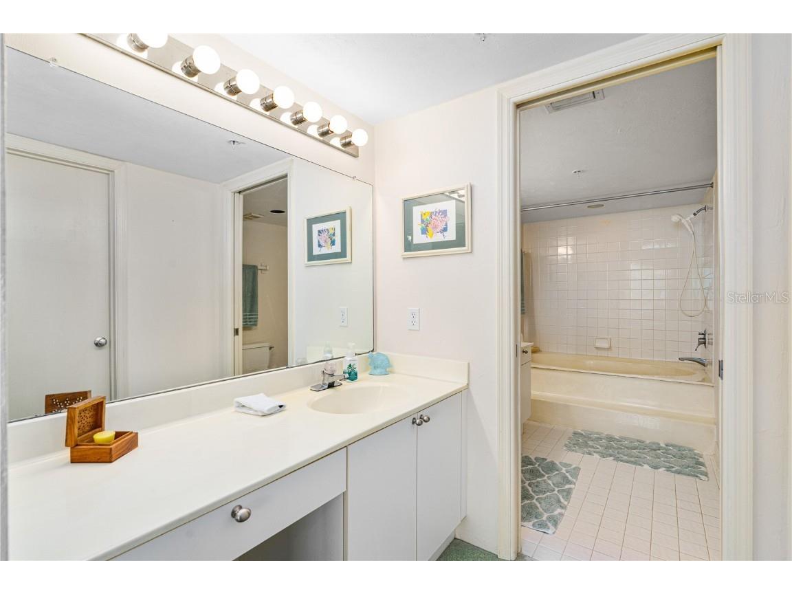 2545 S Atlantic Avenue #102 Daytona Beach Shores FL 32118 - ATLANTIC OCEAN V4943471 image50