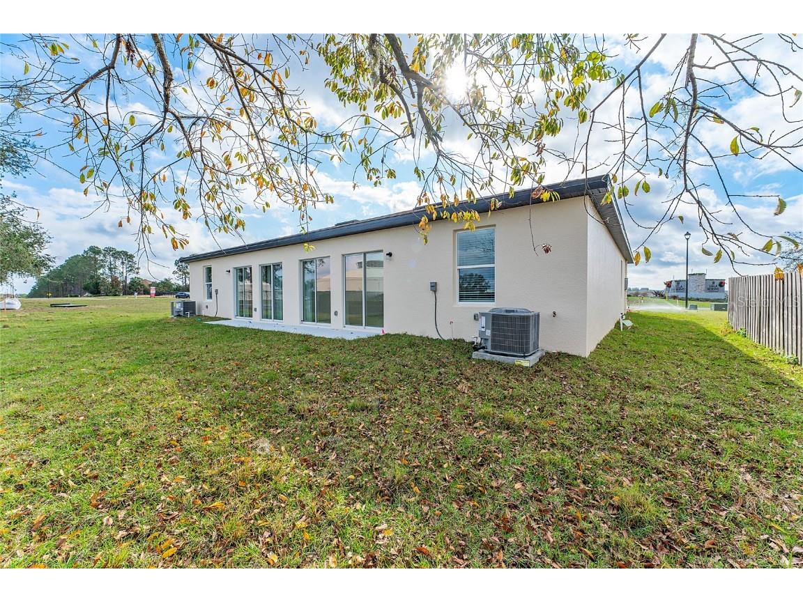 2545 Slim Haywood Avenue Tavares FL 32778 O6359421 image16