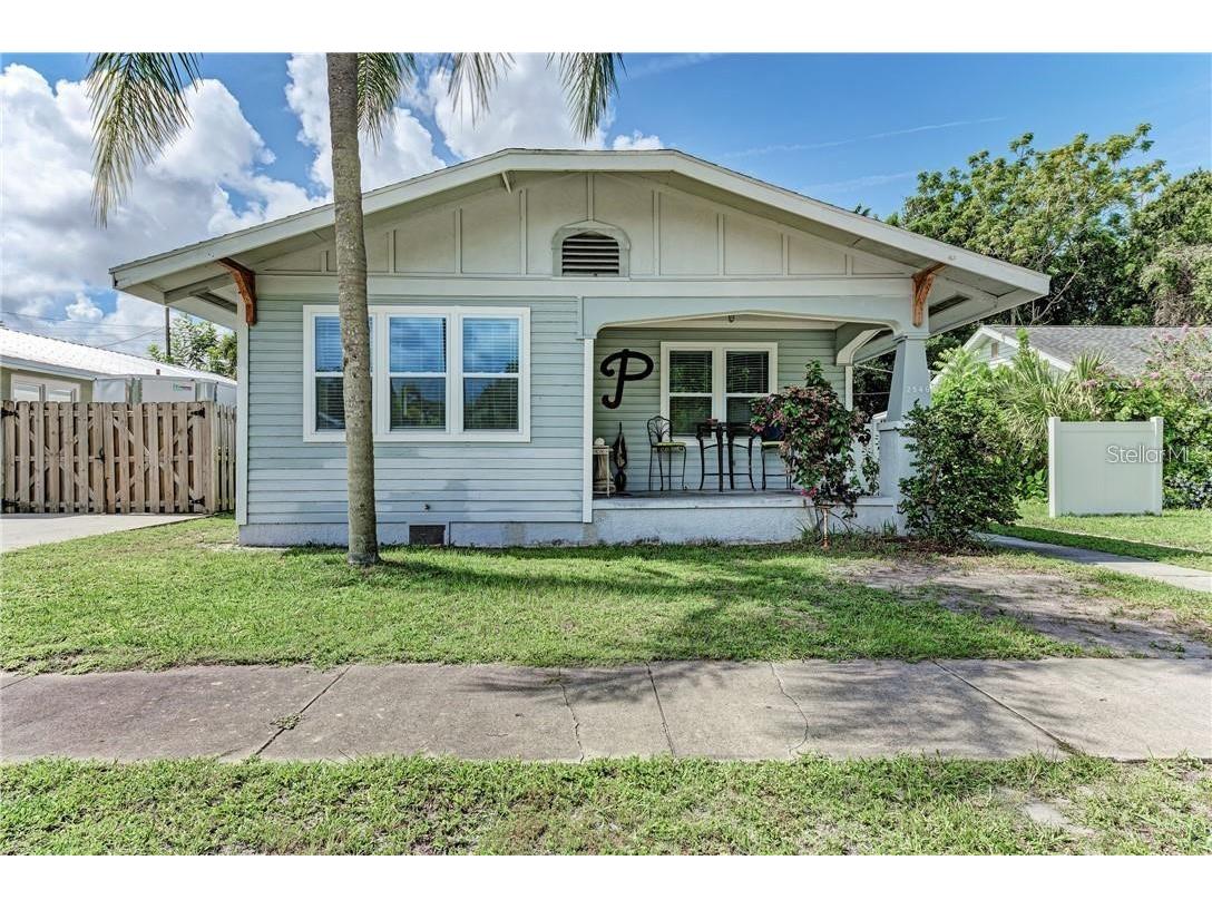 2546 Loma Linda Street Sarasota FL 34239 A4585353 image1