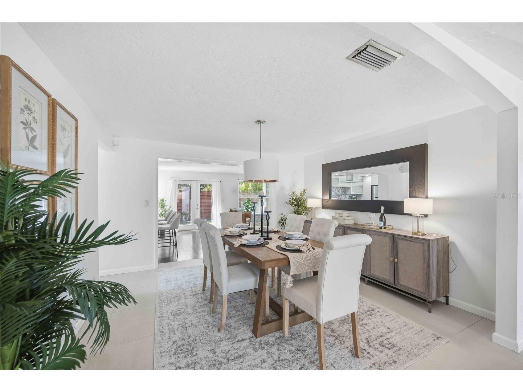 2546 Parma Street Sarasota FL 34231 A4686708 image15