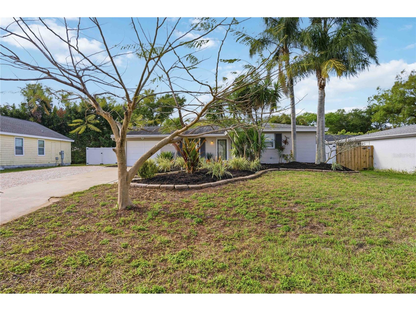 2546 Parma Street Sarasota FL 34231 A4686708 image2