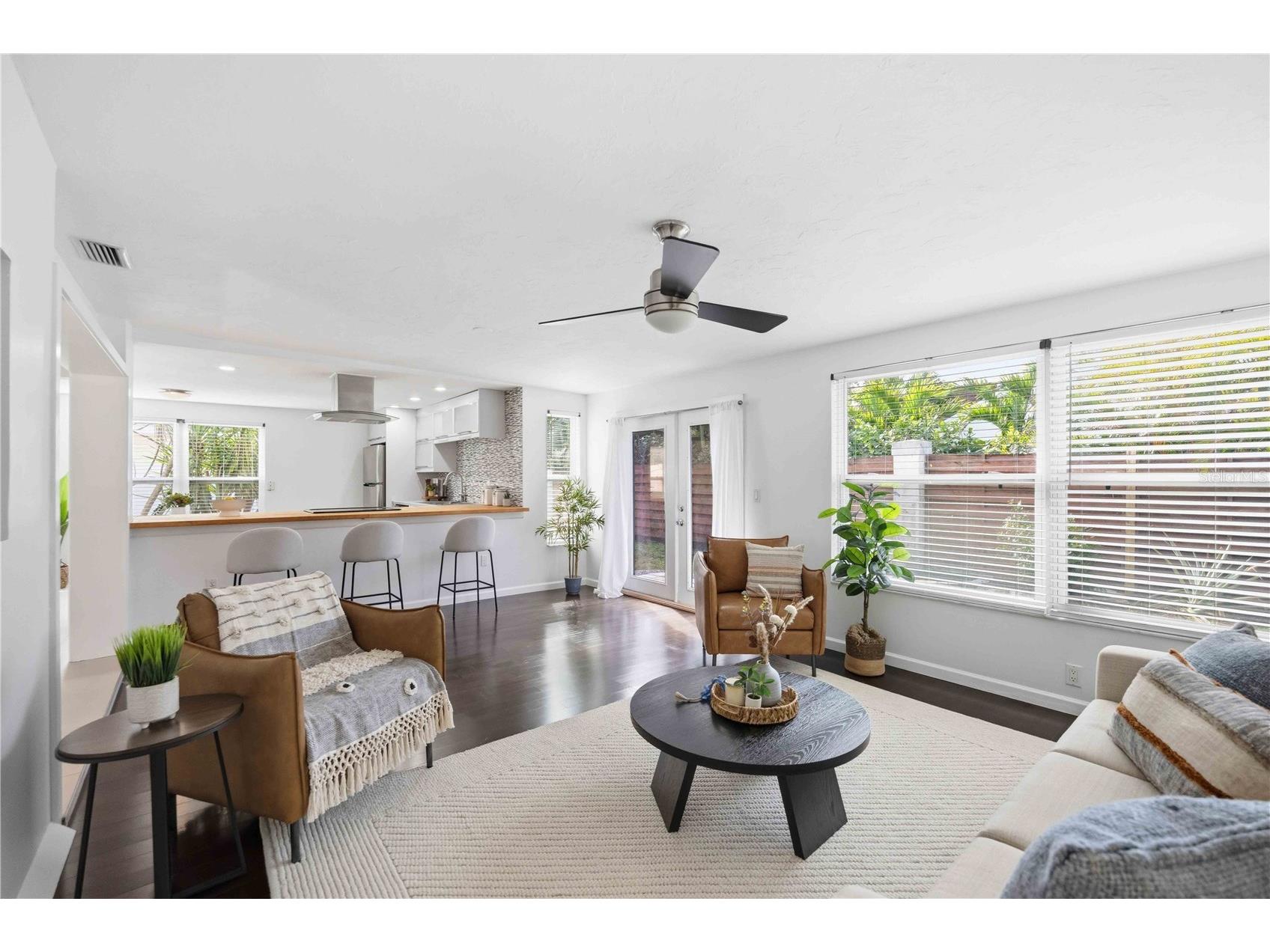 2546 Parma Street Sarasota FL 34231 A4686708 image24