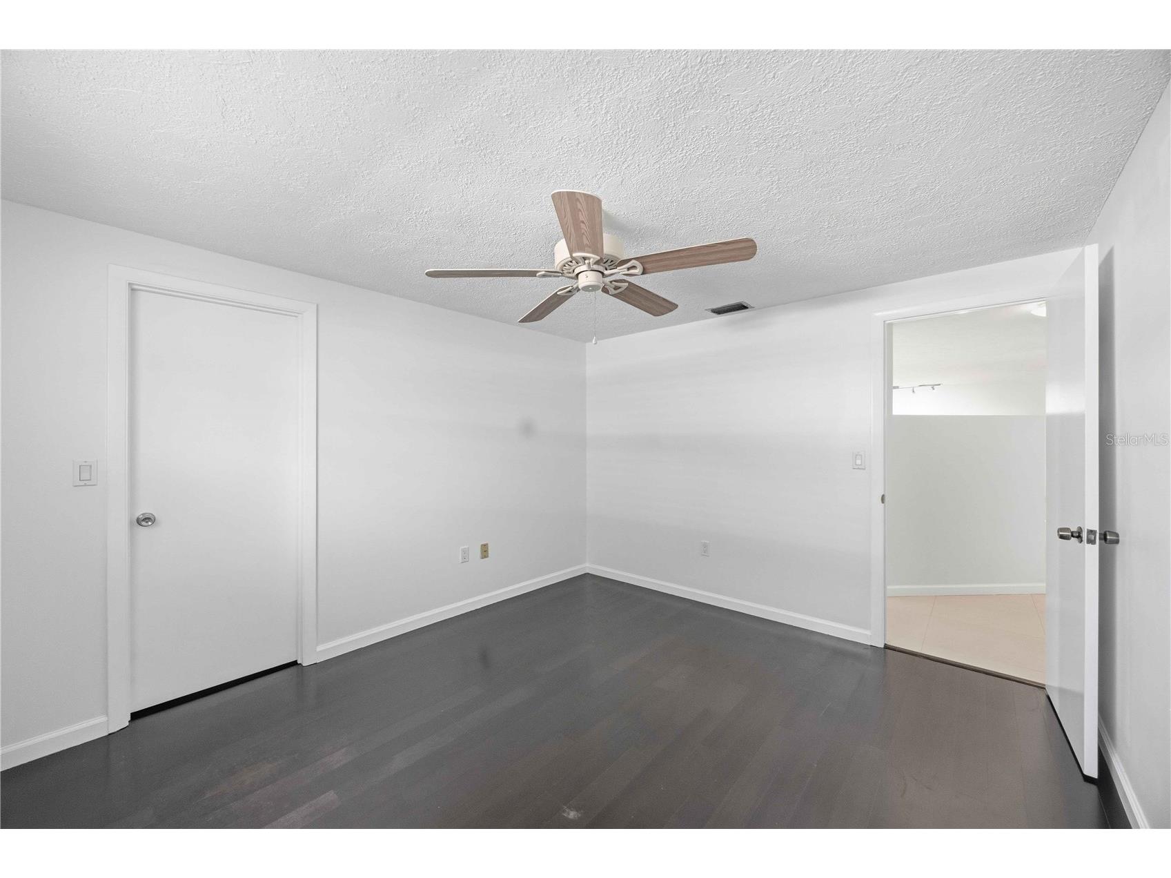 2546 Parma Street Sarasota FL 34231 A4686708 image36