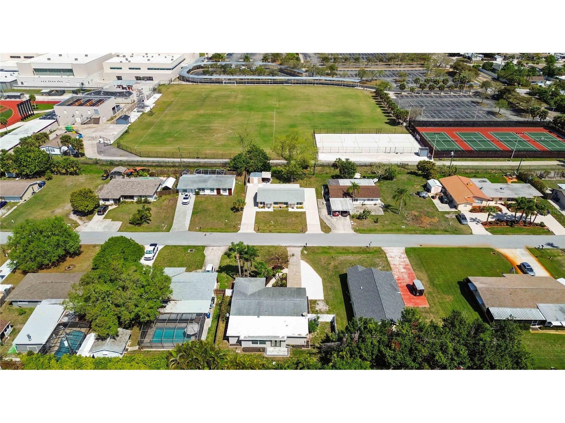 2546 Parma Street Sarasota FL 34231 A4686708 image60