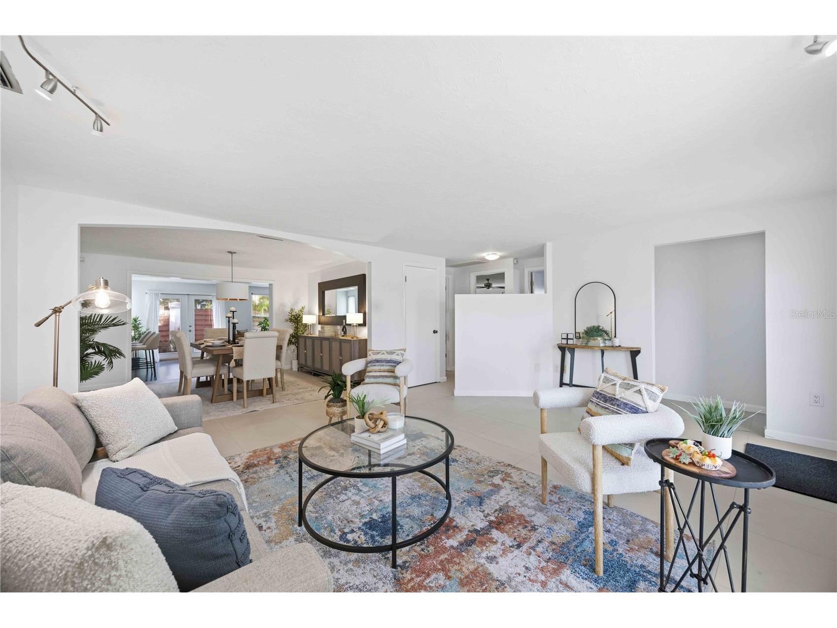 2546 Parma Street Sarasota FL 34231 A4686708 image8