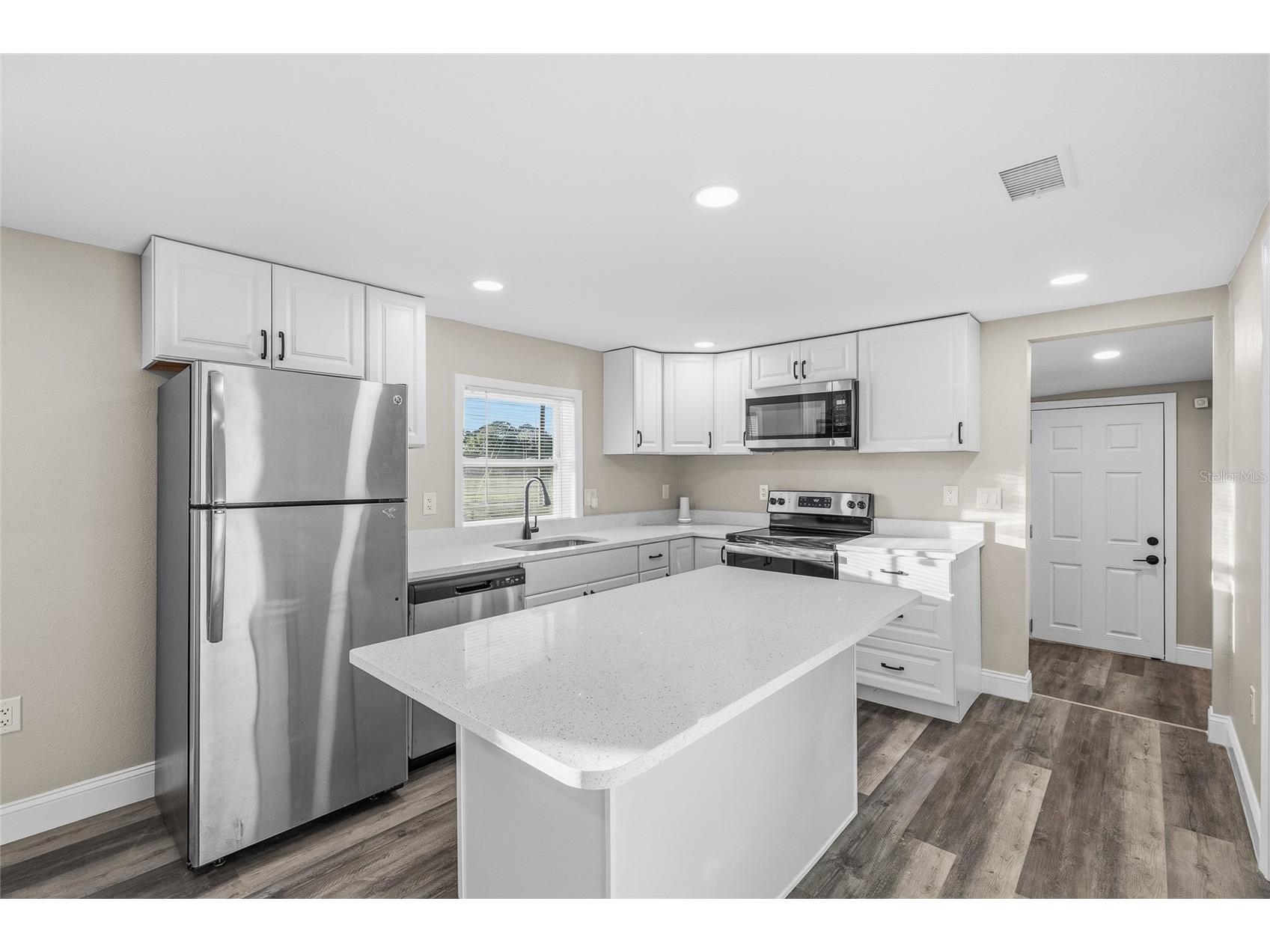 2547 10th Avenue S Saint Petersburg FL 33712 TB8479897 image11