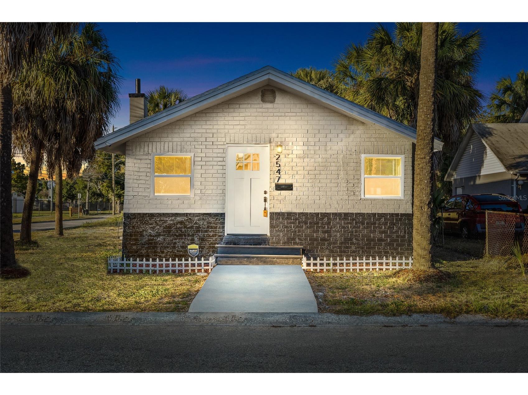 2547 10th Avenue S Saint Petersburg FL 33712 TB8479897 image2