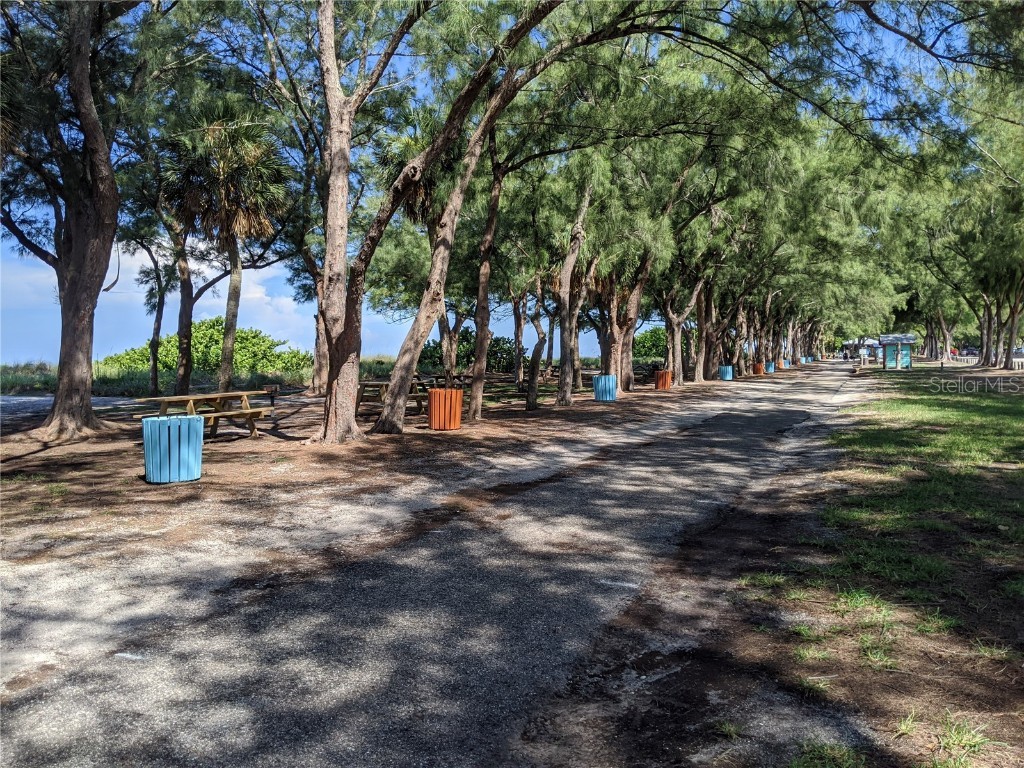 2547 60th Avenue W #L-36 Bradenton FL 34207 A4661533 image50