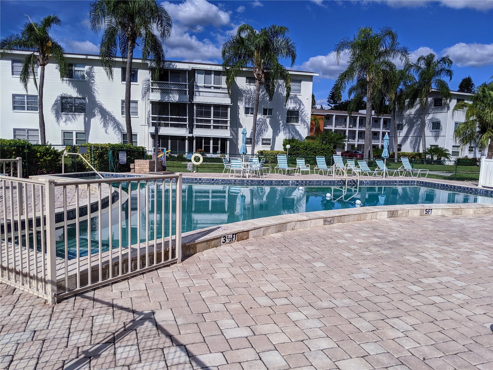 2547 60th Avenue W #L-36 Bradenton FL 34207 A4695527 image25