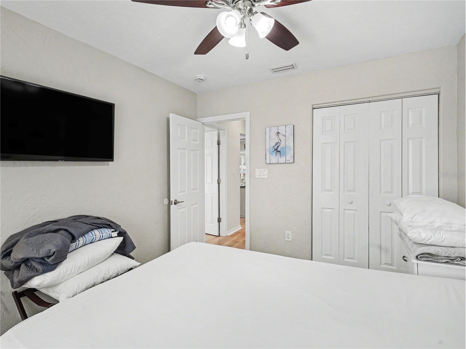 2547 Bahia Vista Street Sarasota FL 34239 A4696476 image16