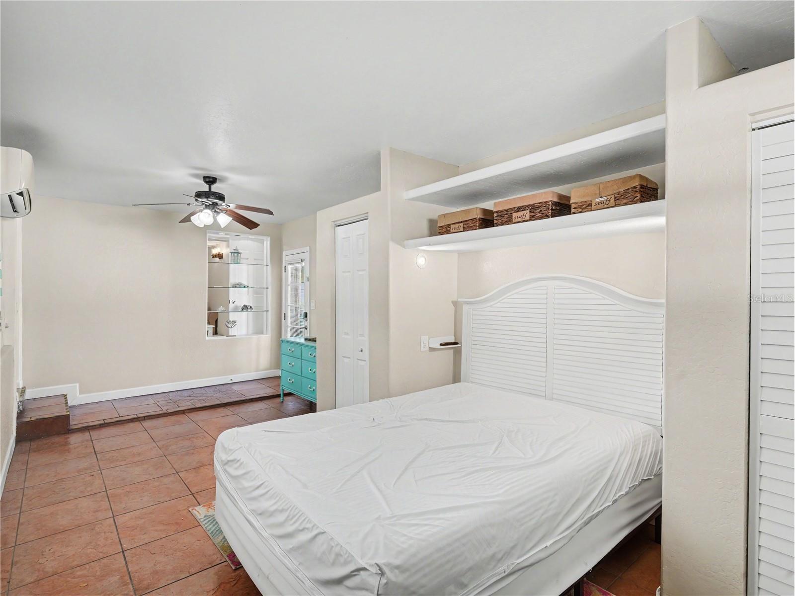 2547 Bahia Vista Street Sarasota FL 34239 A4696476 image17