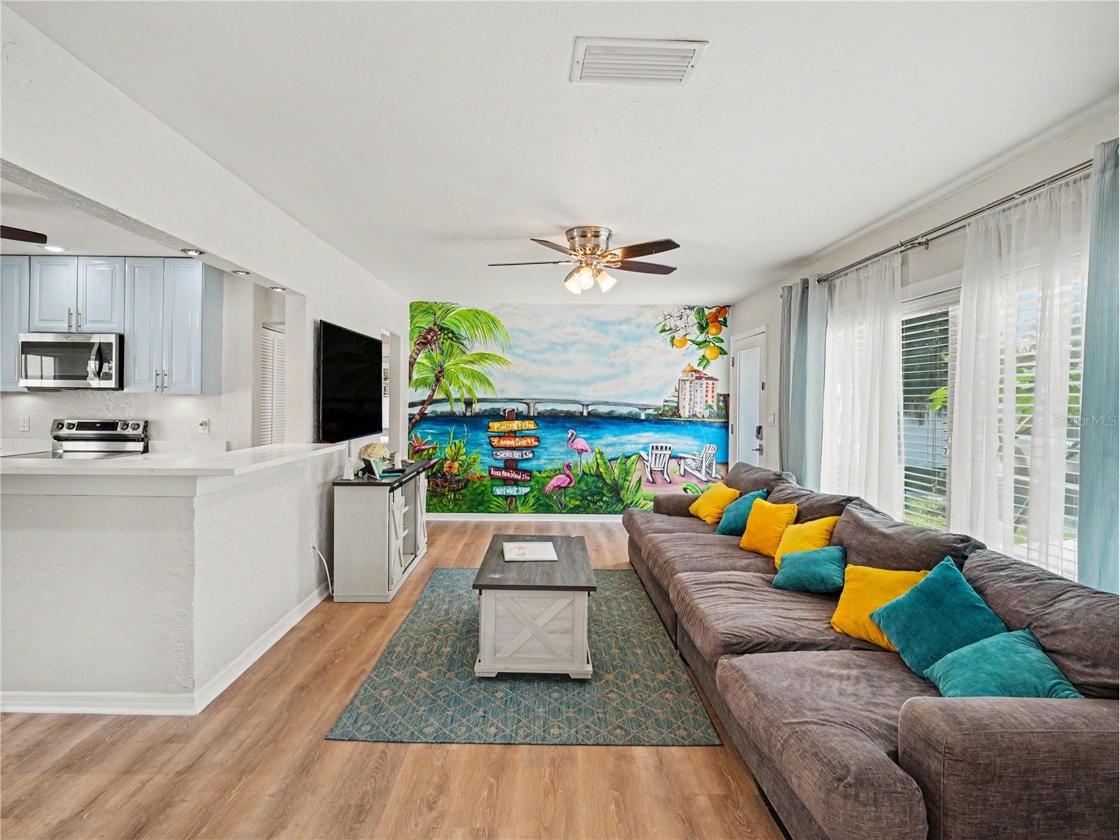 2547 Bahia Vista Street Sarasota FL 34239 A4696476 image4