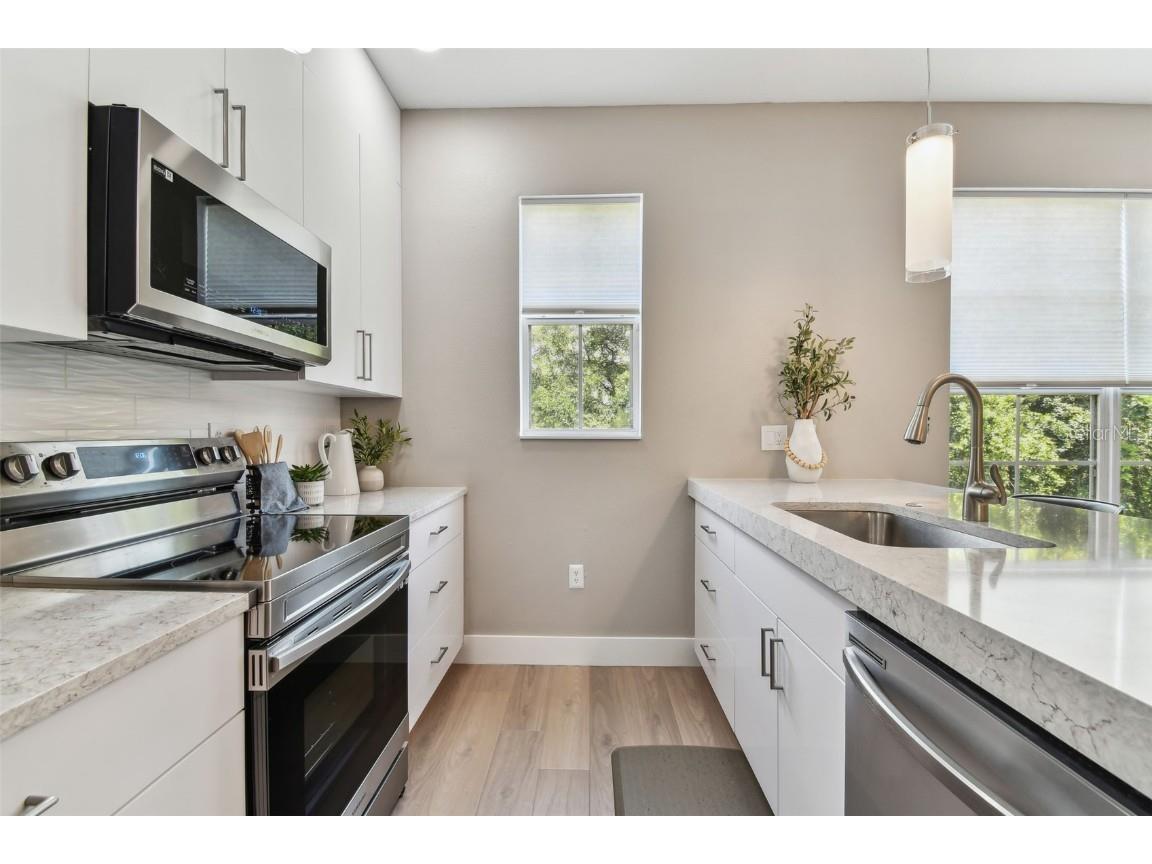 2547 Lexington Oak Drive Brandon FL 33511 TB8379995 image10