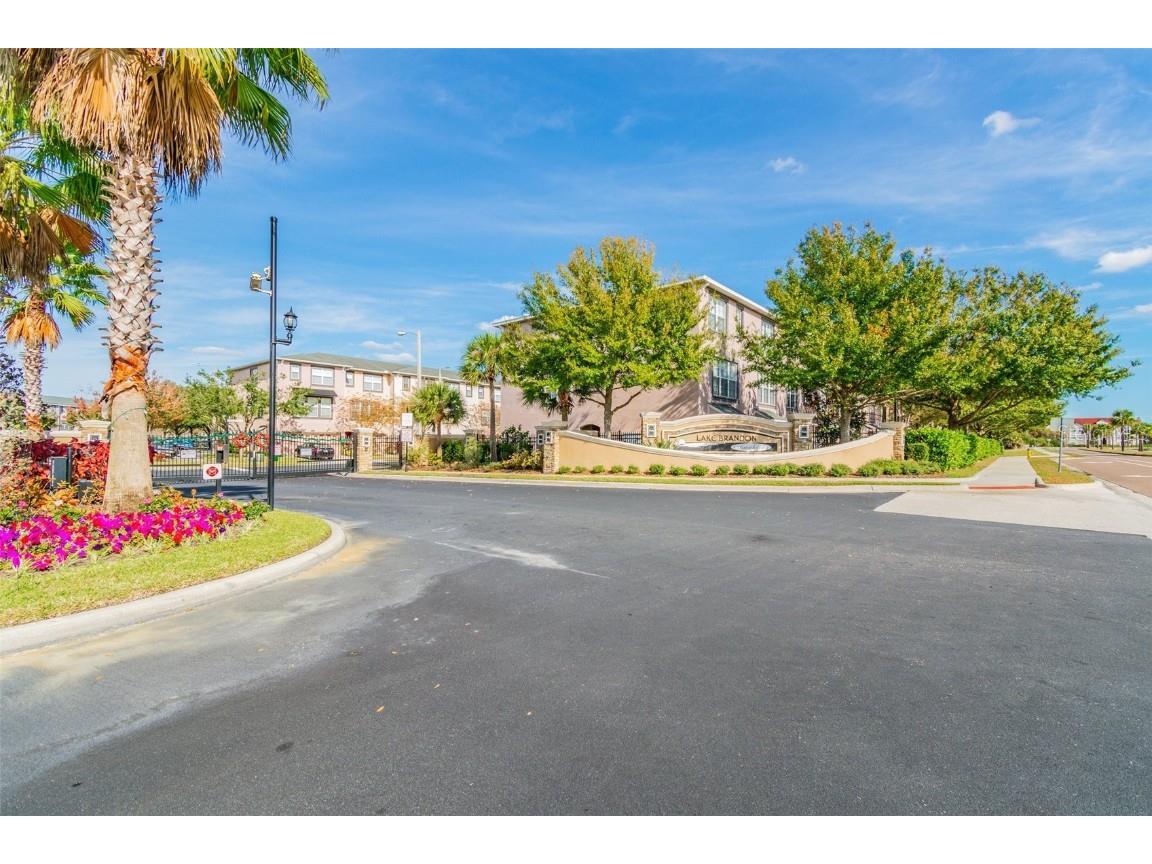2547 Lexington Oak Drive Brandon FL 33511 TB8379995 image31