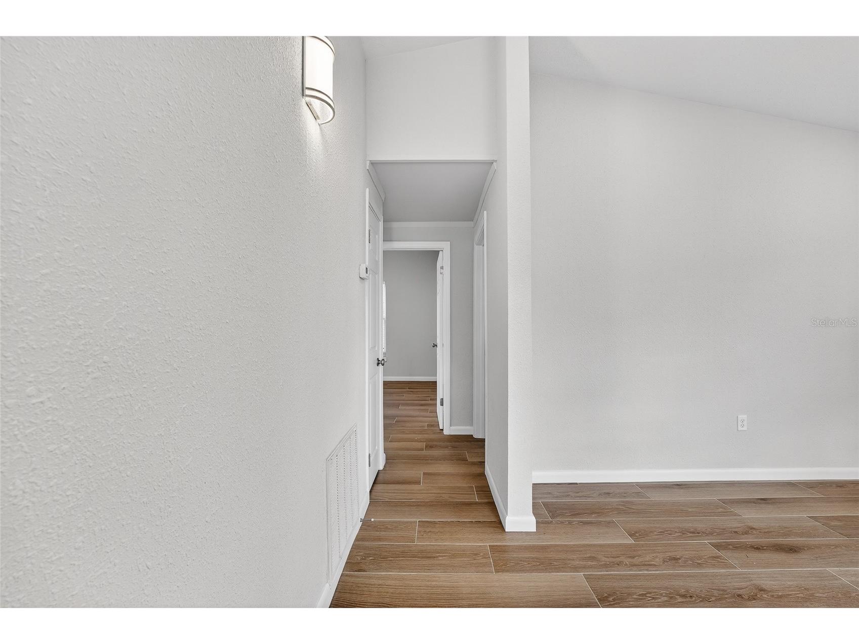 2547 Loma Linda Street Sarasota FL 34239 TB8456707 image14