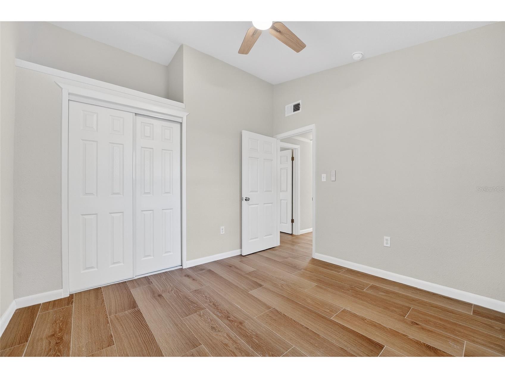 2547 Loma Linda Street Sarasota FL 34239 TB8456707 image18