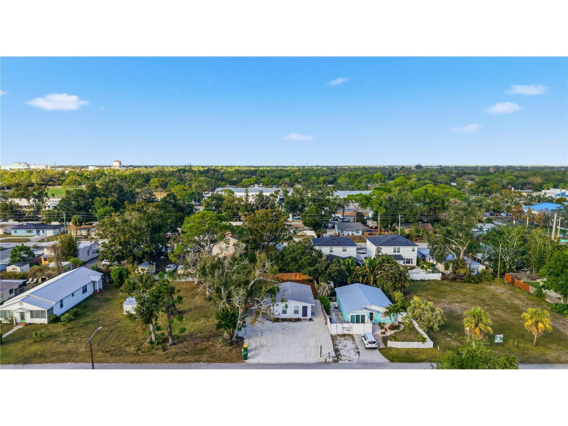 2547 Loma Linda Street Sarasota FL 34239 TB8456707 image30