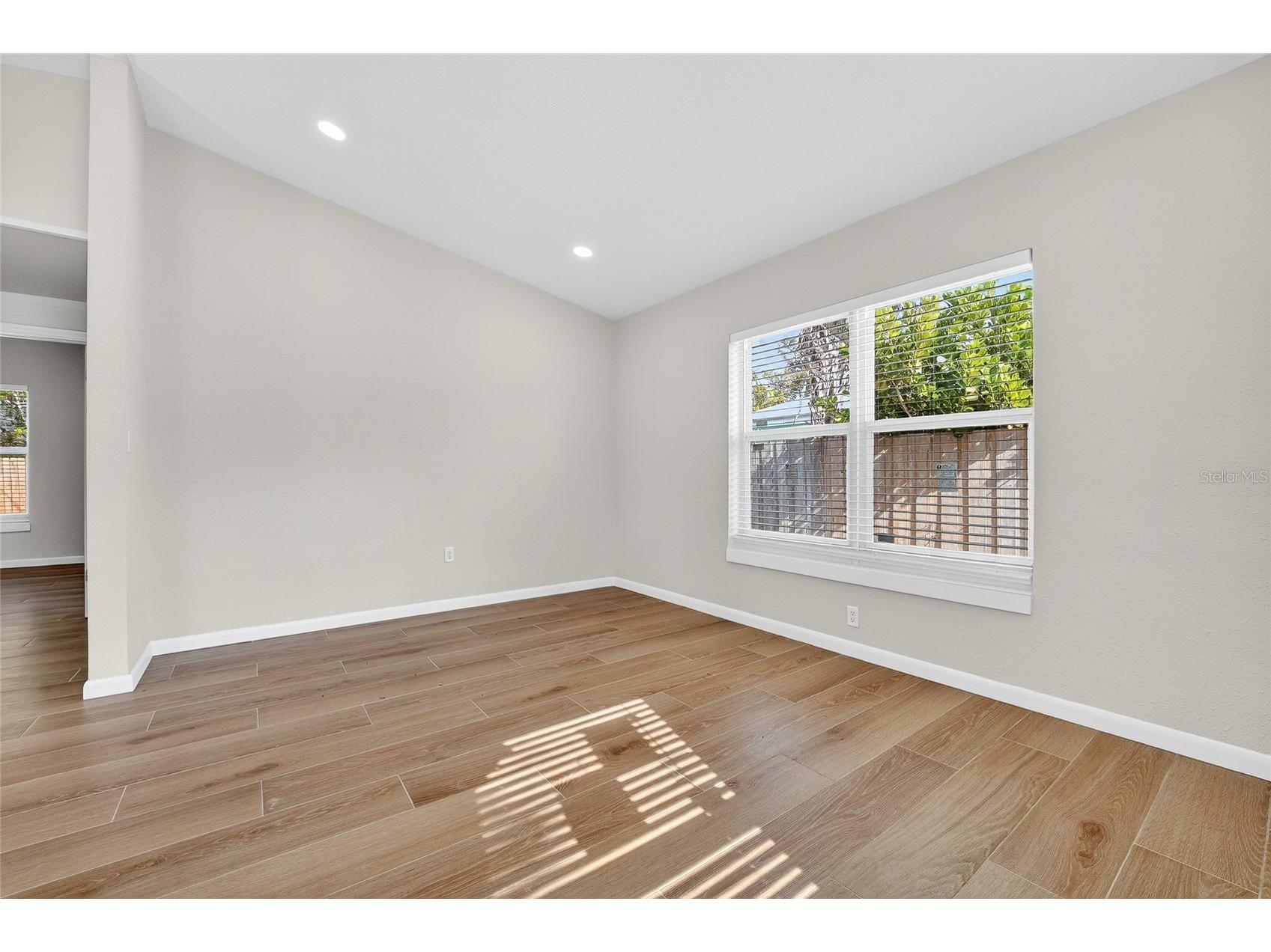 2547 Loma Linda Street Sarasota FL 34239 TB8456707 image7