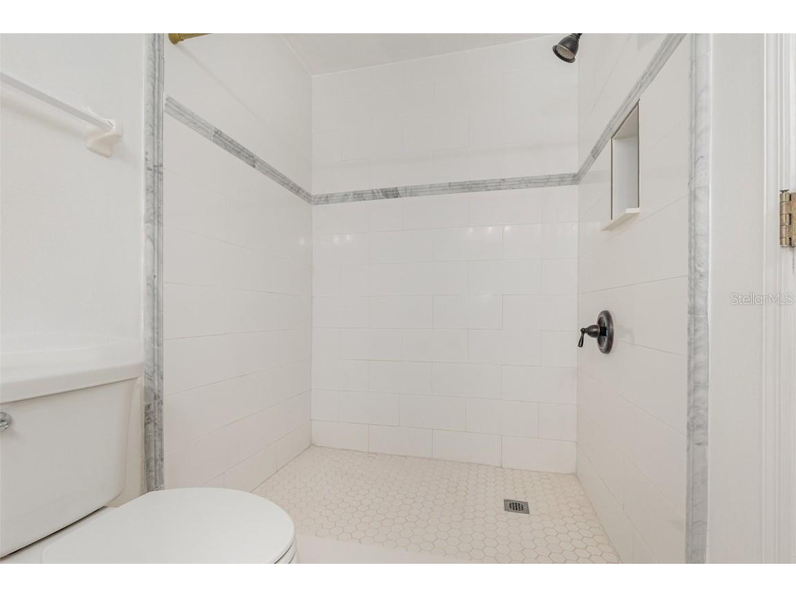 2548 Albion Avenue Orlando FL 32833 O6340729 image17