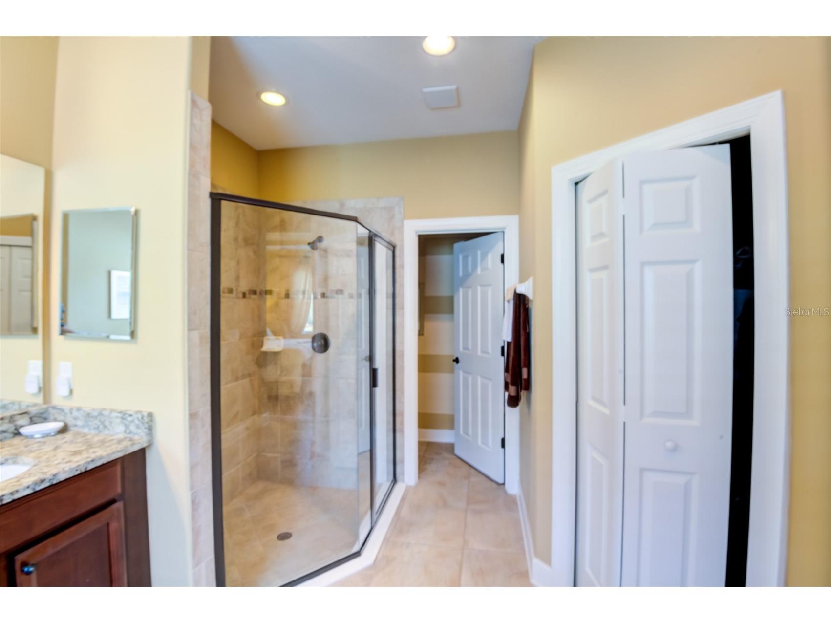 2548 Cortenova Court Venice FL 34292 A4678165 image25