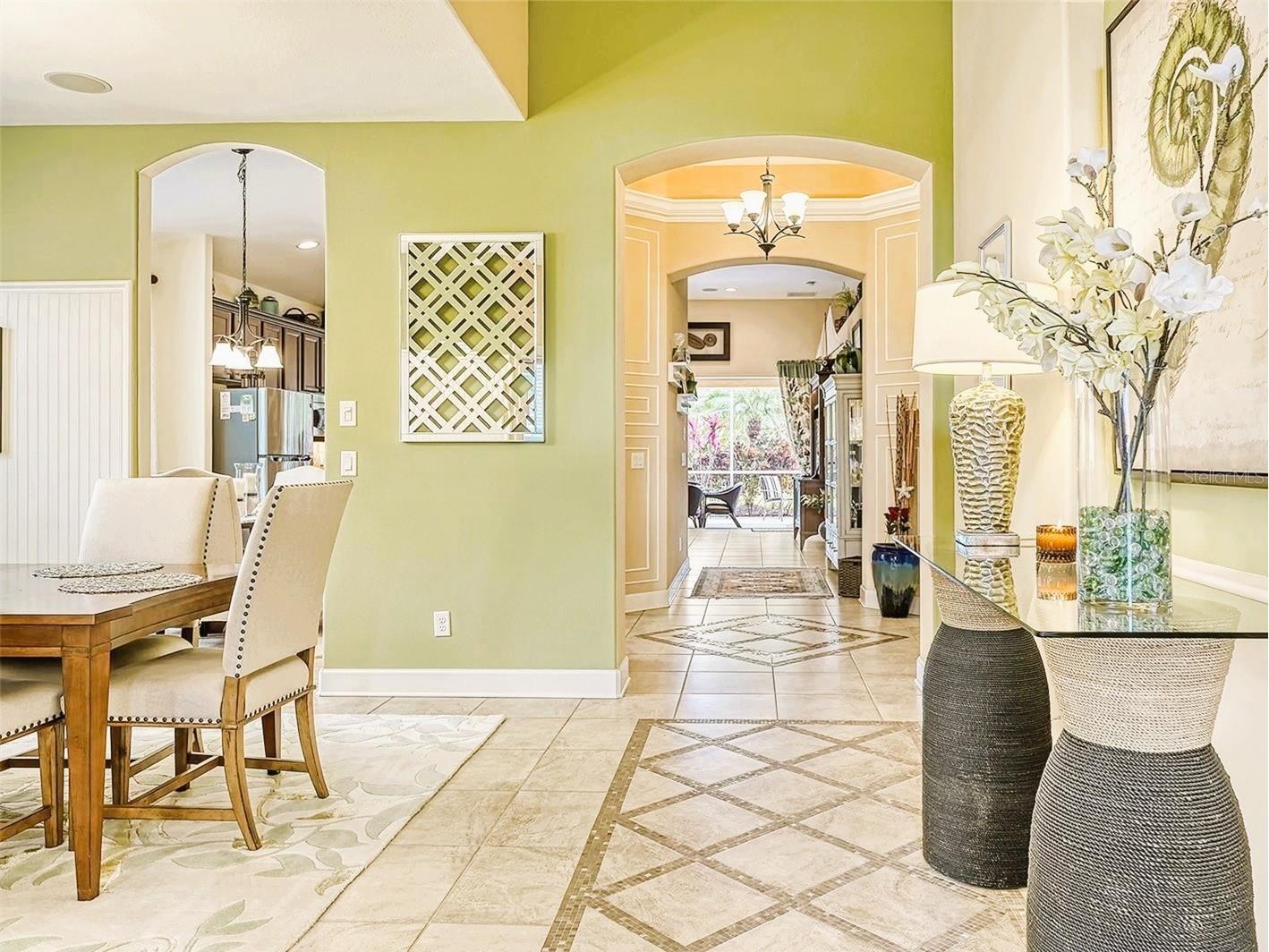 2548 Cortenova Court Venice FL 34292 A4678165 image6