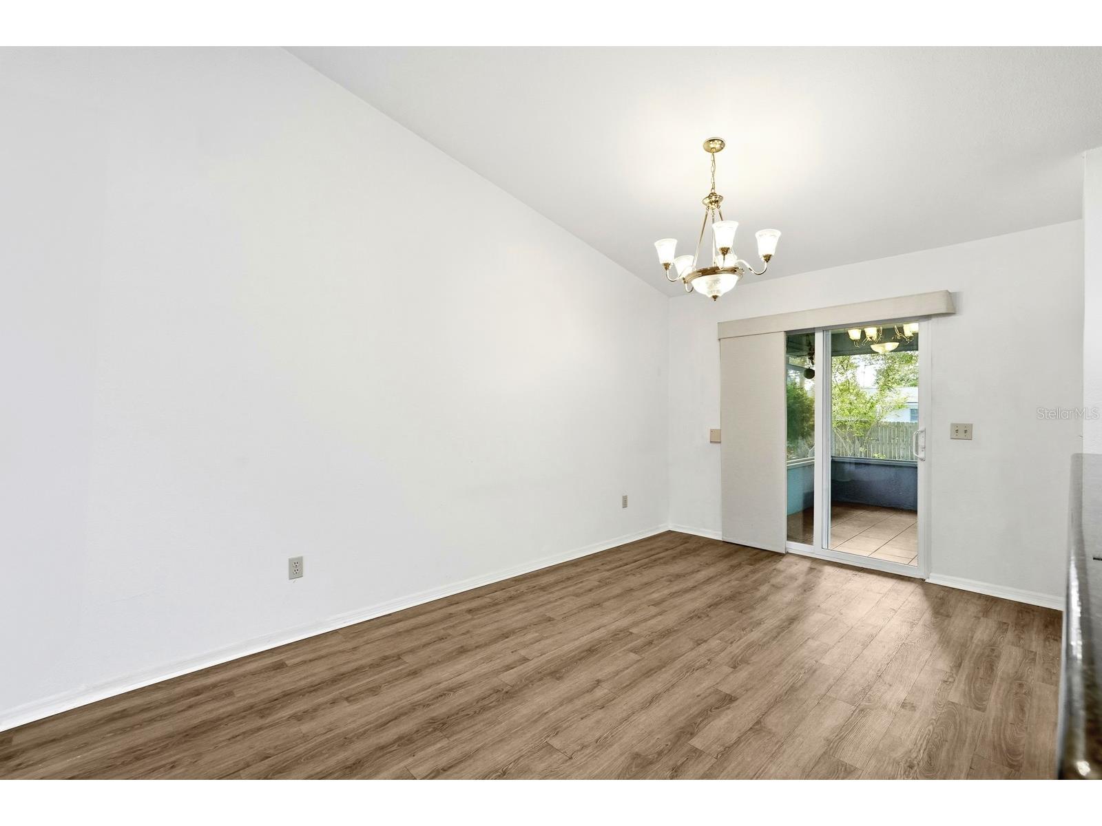 2548 Crestwood Avenue New Smyrna Beach FL 32168 V4946631 image15