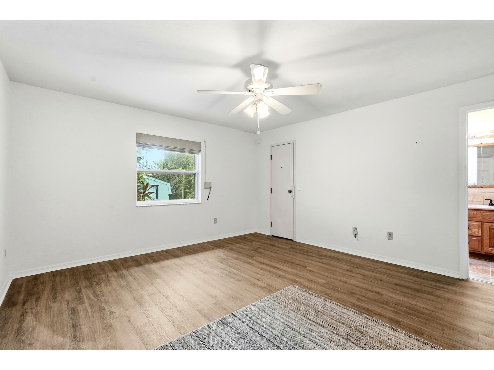 2548 Crestwood Avenue New Smyrna Beach FL 32168 V4946631 image16