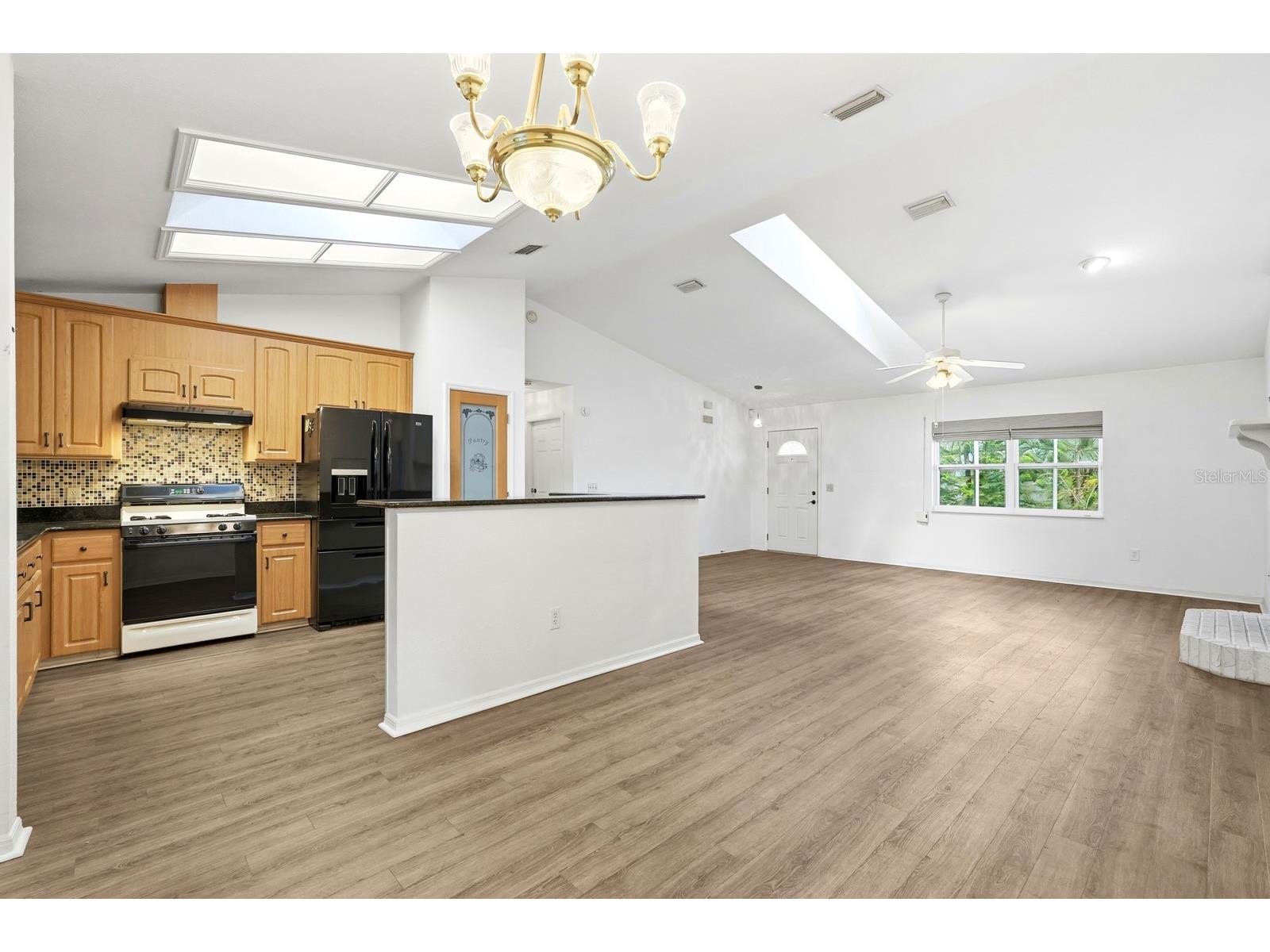 2548 Crestwood Avenue New Smyrna Beach FL 32168 V4946631 image9
