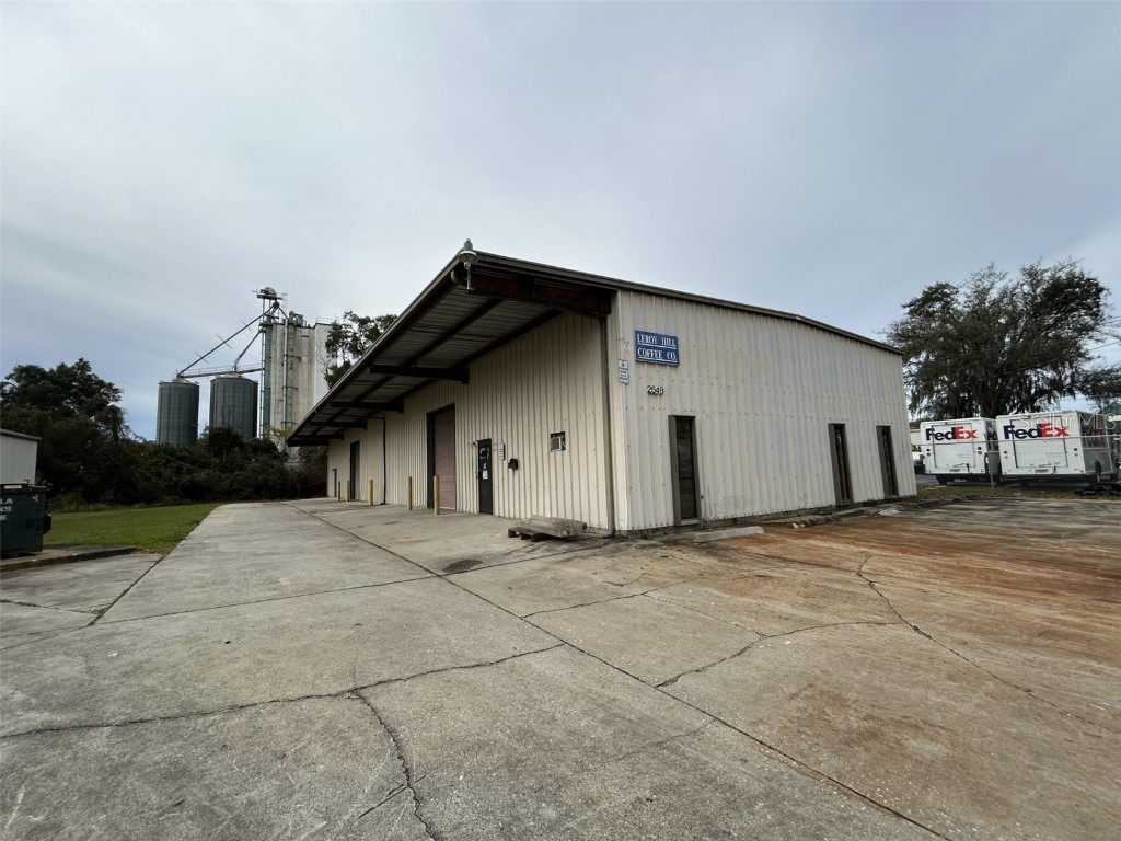 2548 NW 6th Street Ocala FL 34475 OM671450 image1