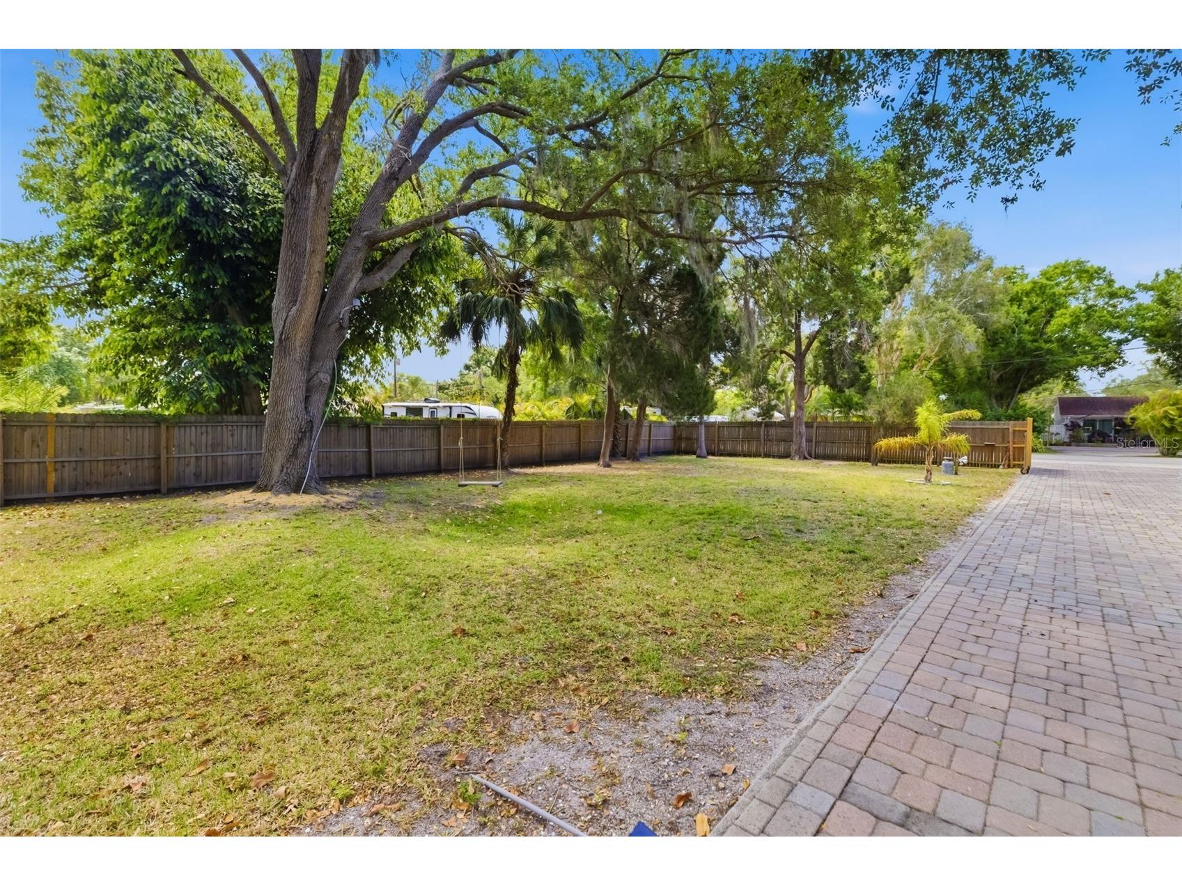 2549 19th Street Sarasota FL 34234 A4693028 image30