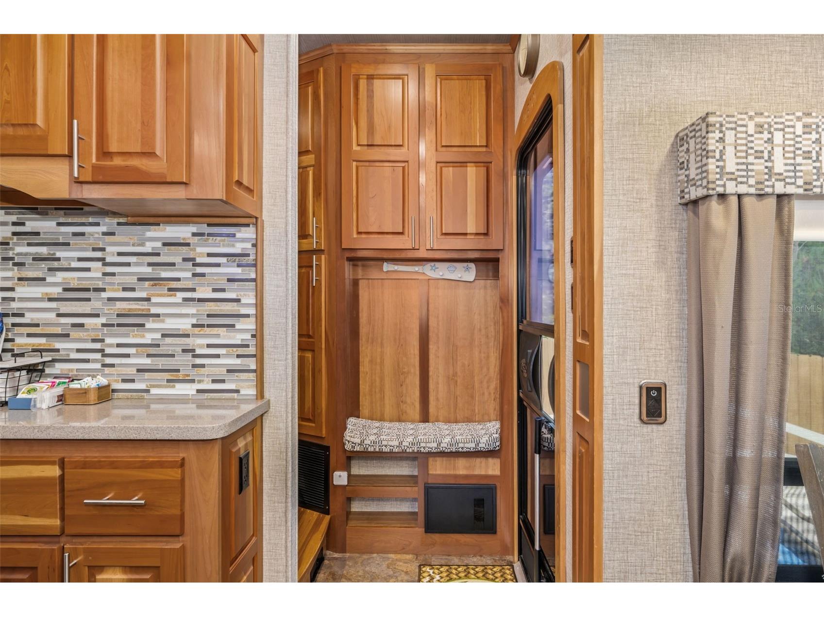 2549 19th Street Sarasota FL 34234 A4693028 image38