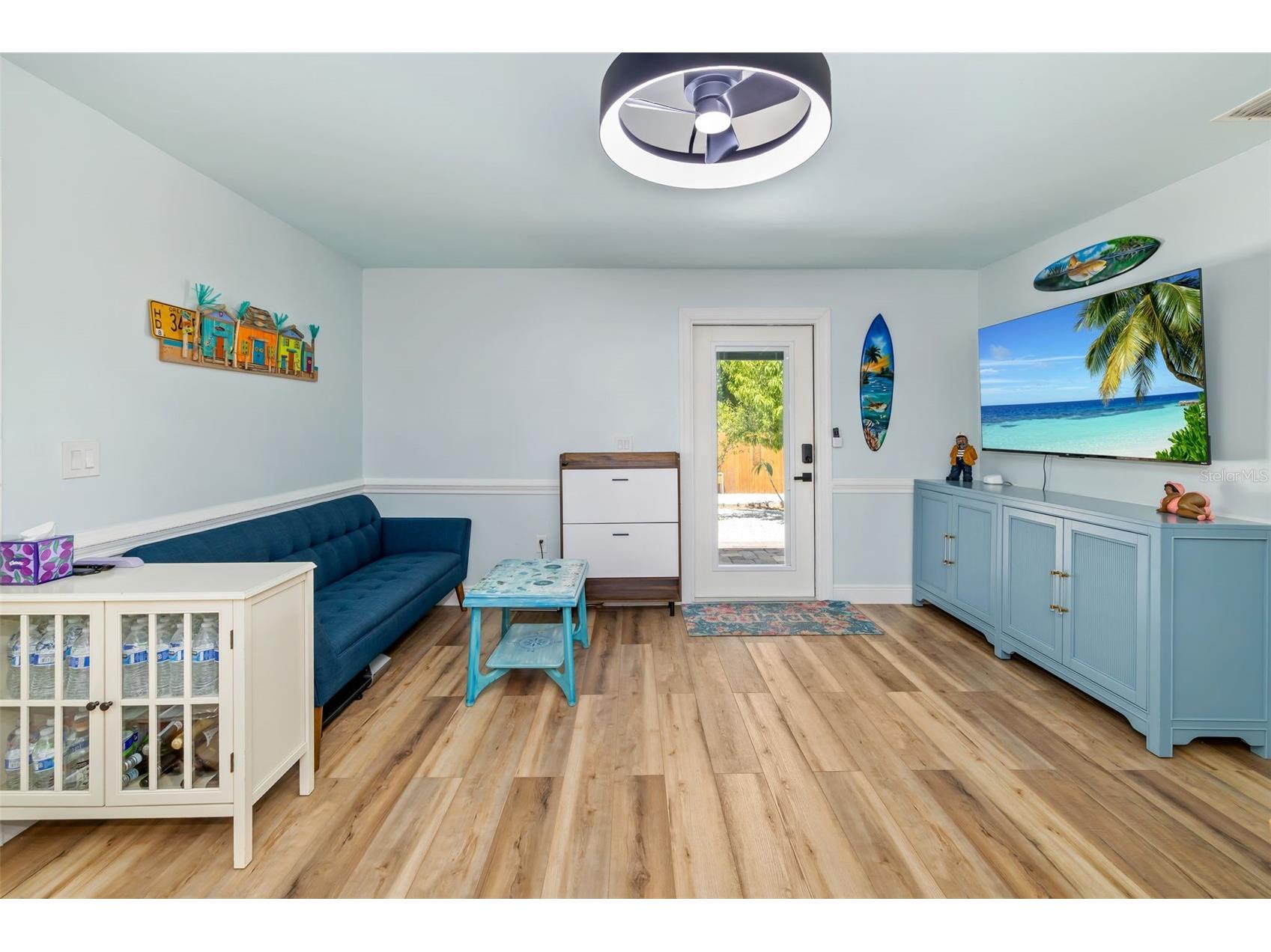 2549 19th Street Sarasota FL 34234 A4693028 image4