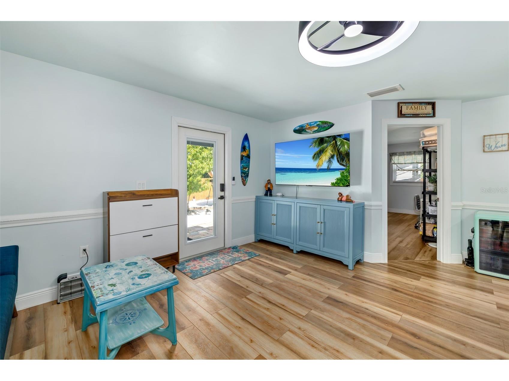 2549 19th Street Sarasota FL 34234 A4693028 image5