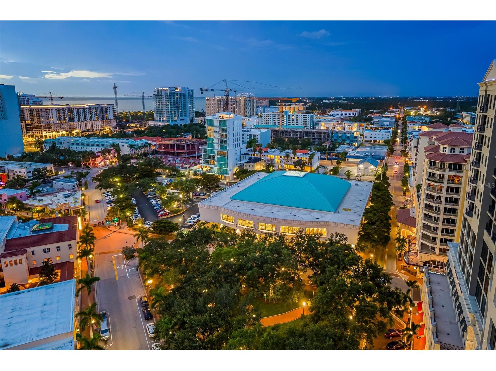 2549 19th Street Sarasota FL 34234 A4693028 image53