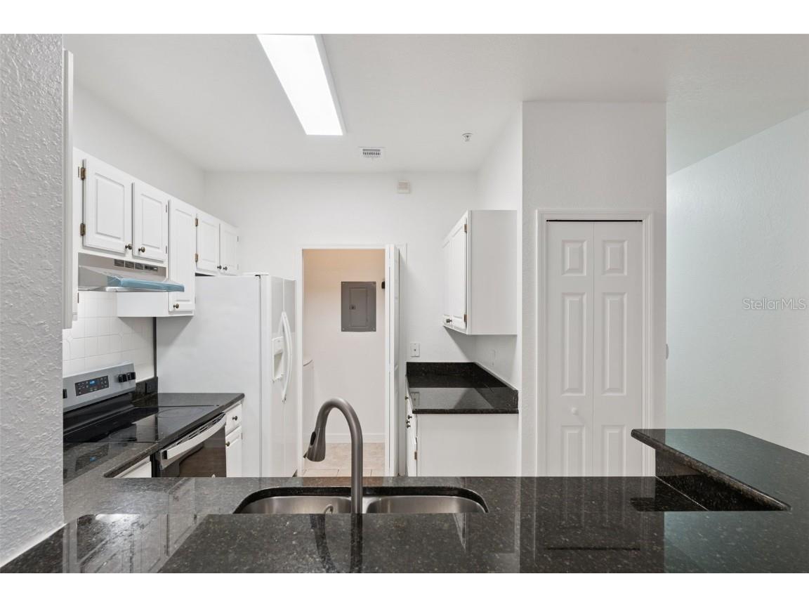 2549 Maitland Crossing Way #106 Orlando FL 32810 O6356307 image2