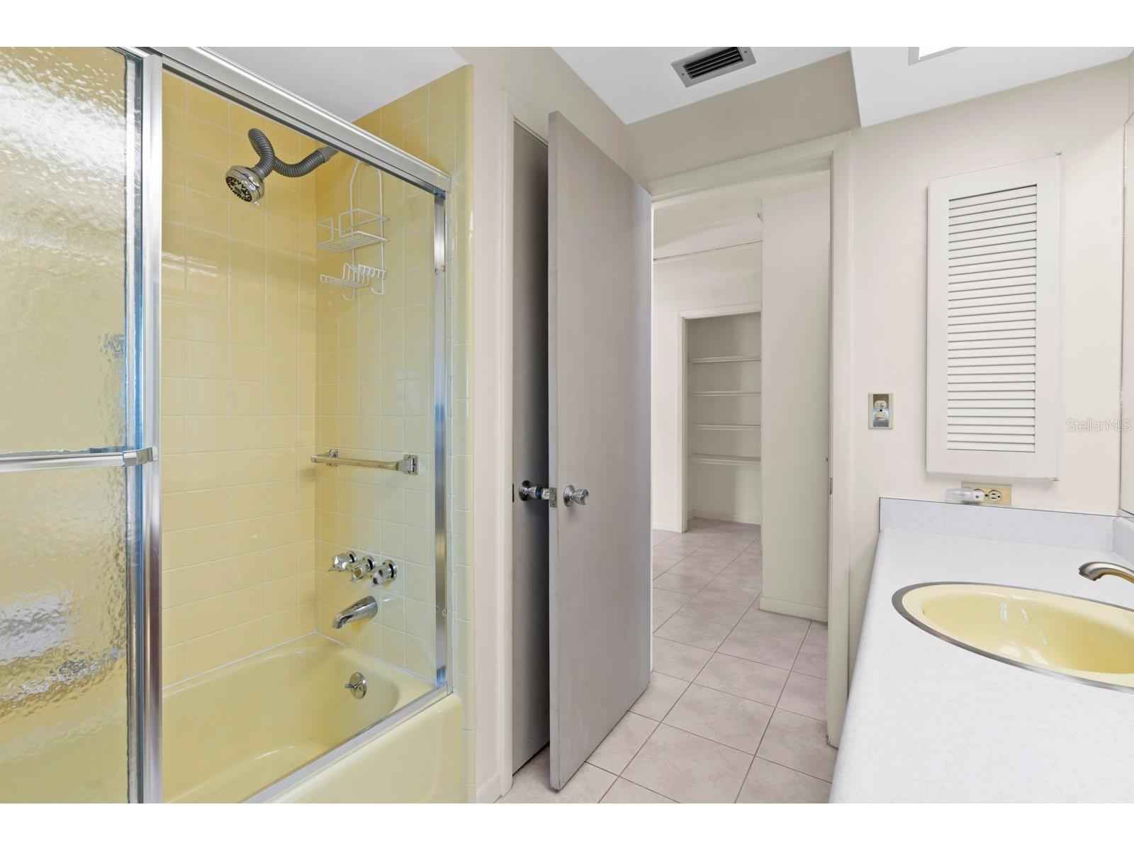 2549 Wynnewood Drive Clearwater FL 33763 TB8490284 image27
