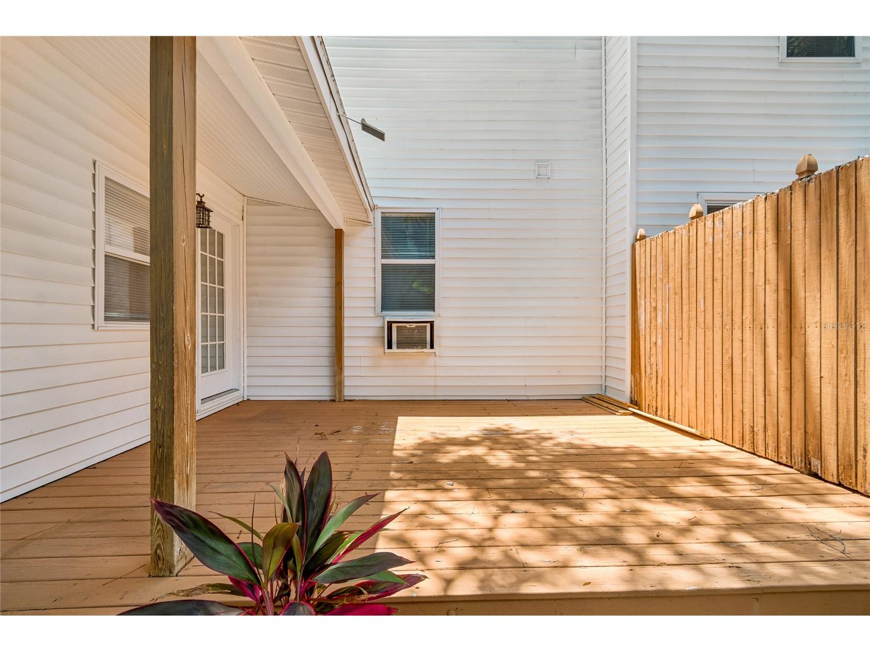 255 6th Avenue N Saint Petersburg FL 33701 TB8522549 image11