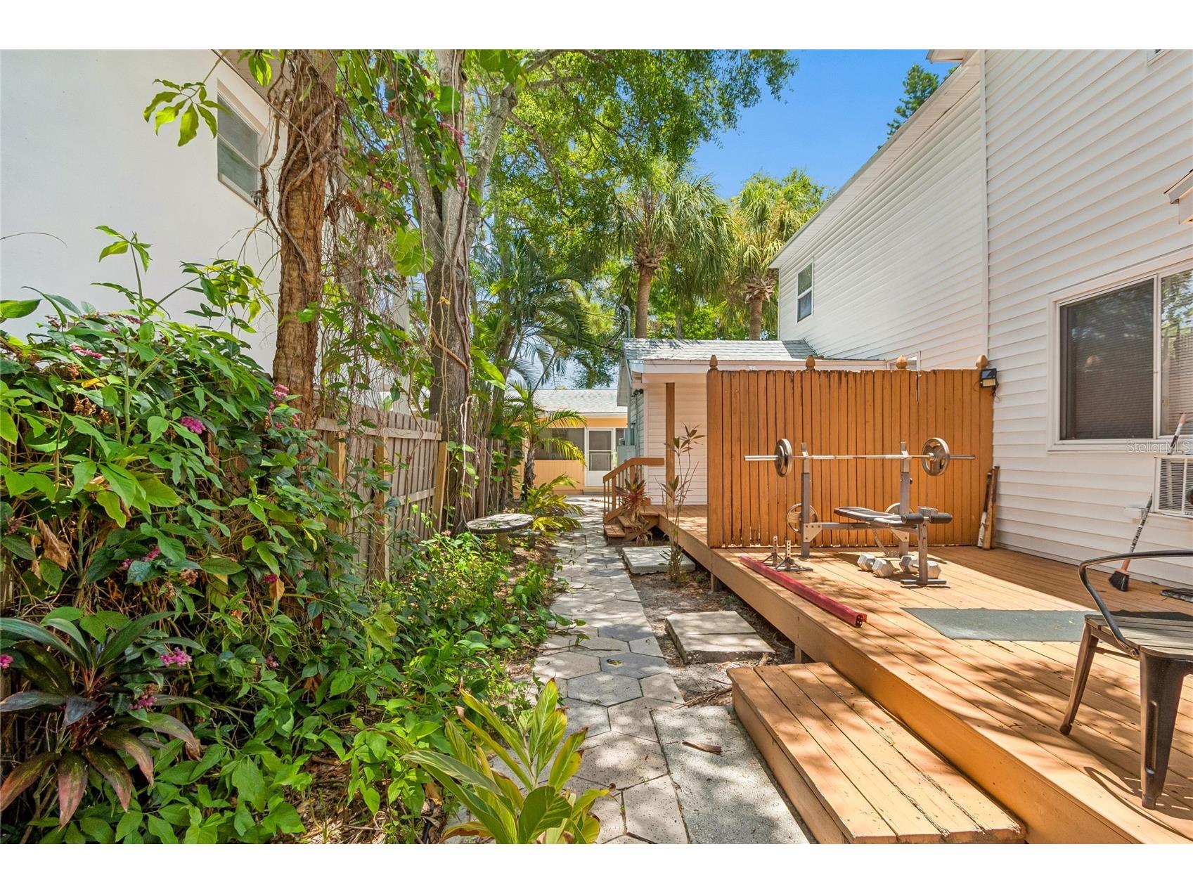 255 6th Avenue N Saint Petersburg FL 33701 TB8522549 image15