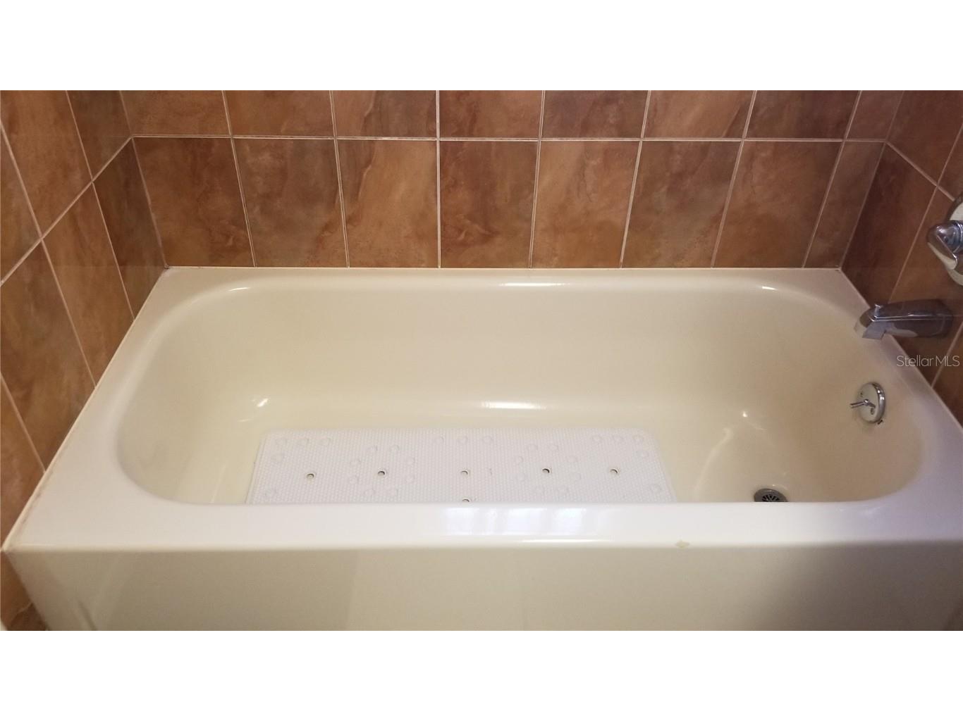 255 Capri Circle N #17 Treasure Island FL 33706 TB8338453 image45