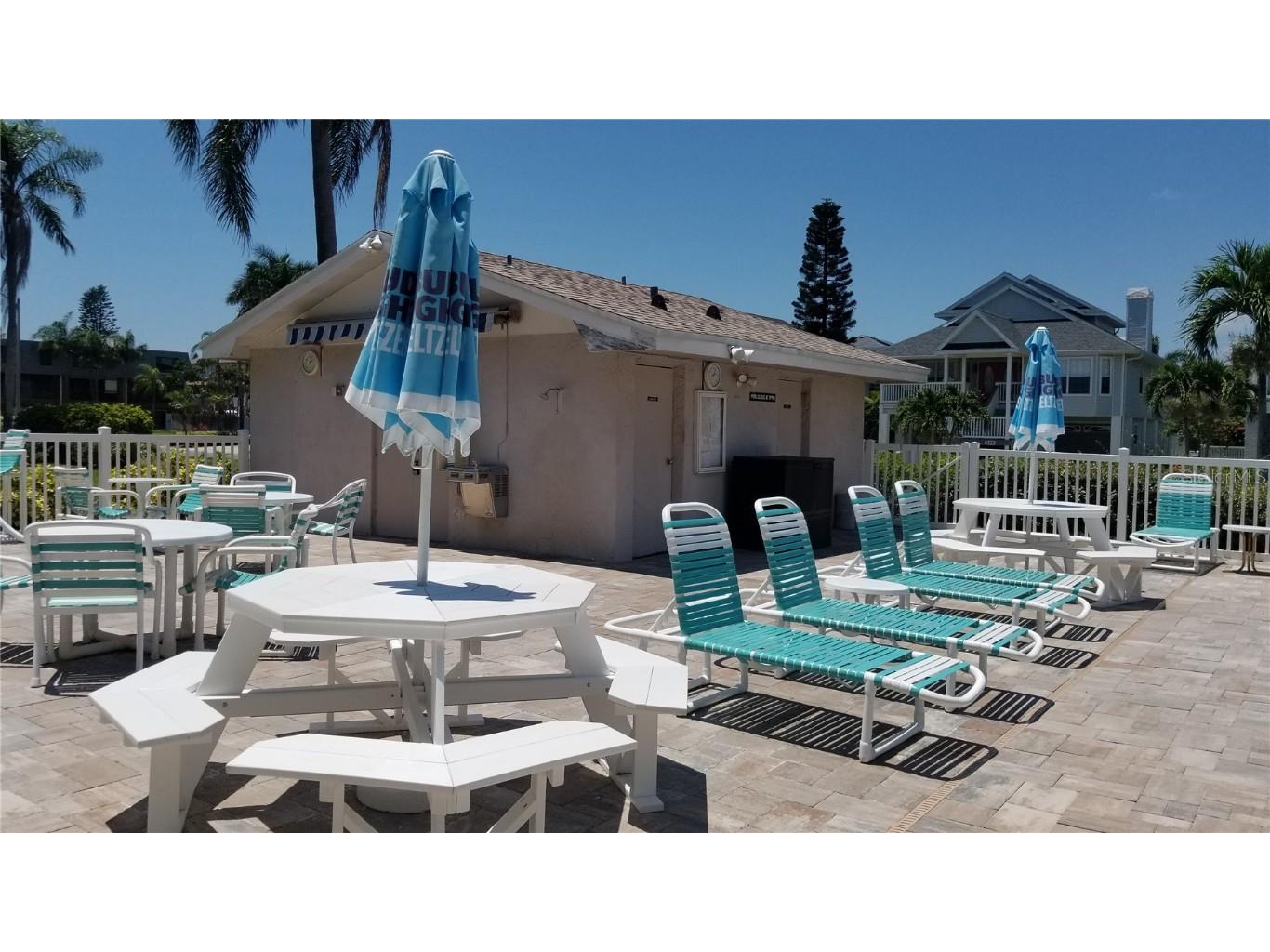 255 Capri Circle N #17 Treasure Island FL 33706 TB8338453 image56